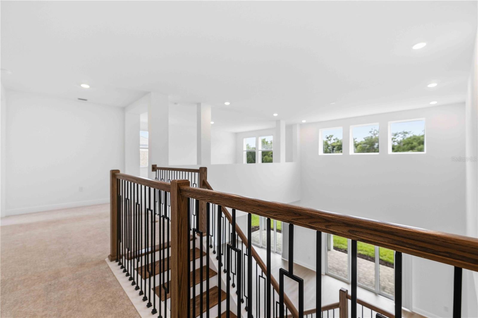 CREEK'S EDGE AT TWIN RIVERS - Residential