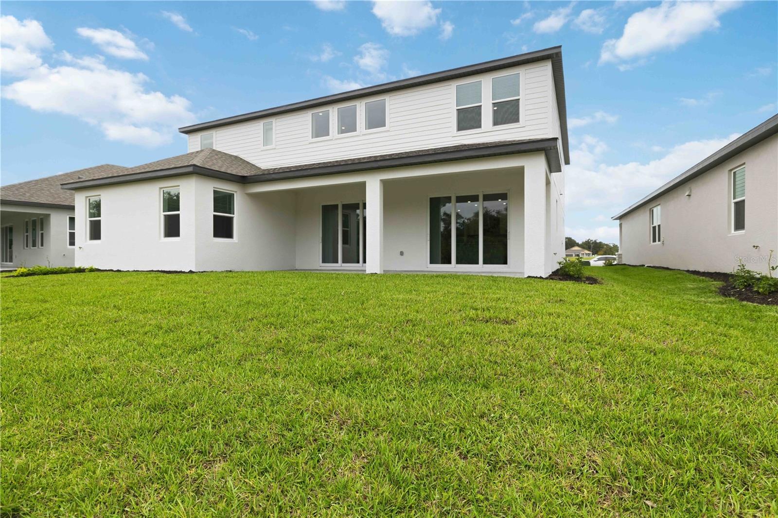 CREEK'S EDGE AT TWIN RIVERS - Residential