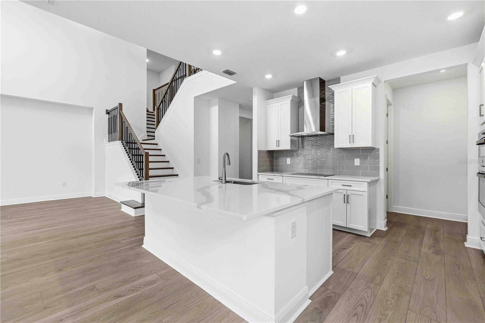 CREEK'S EDGE AT TWIN RIVERS - Residential