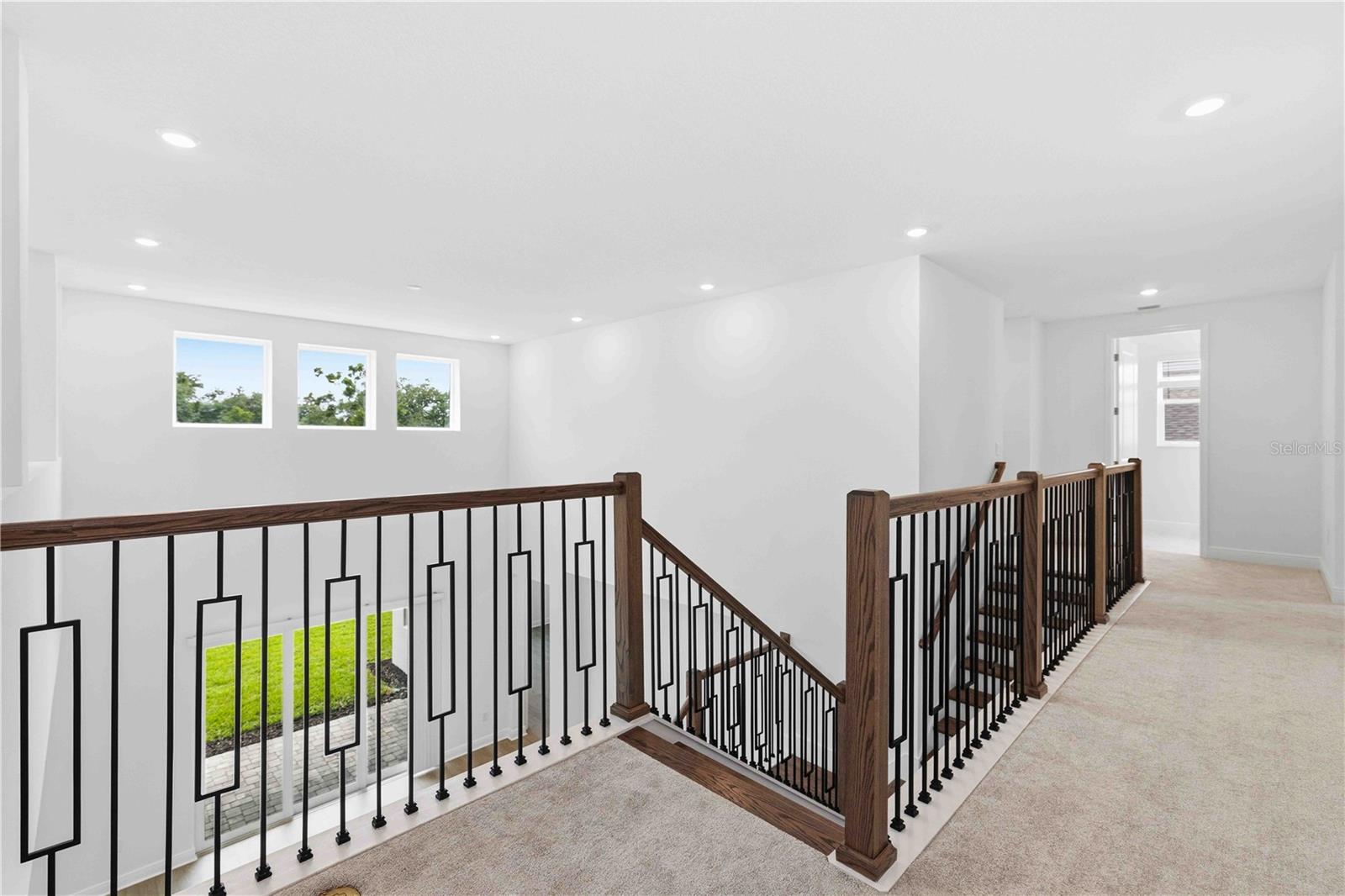 CREEK'S EDGE AT TWIN RIVERS - Residential