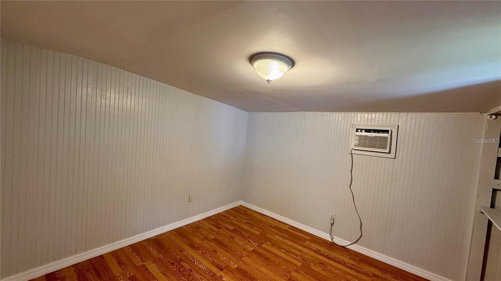KISSIMMEE VIEW UNIT B - Residential Lease