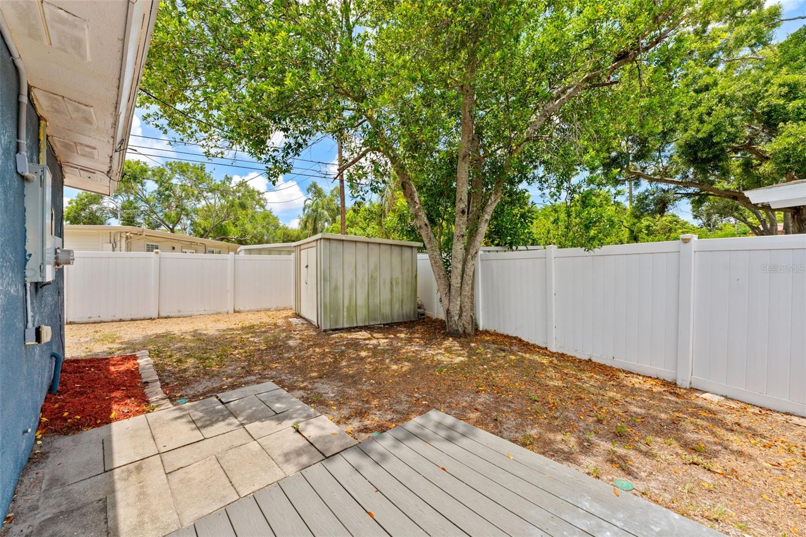 DISSTON GARDENS BLK G, LOT 1 - Residential Lease