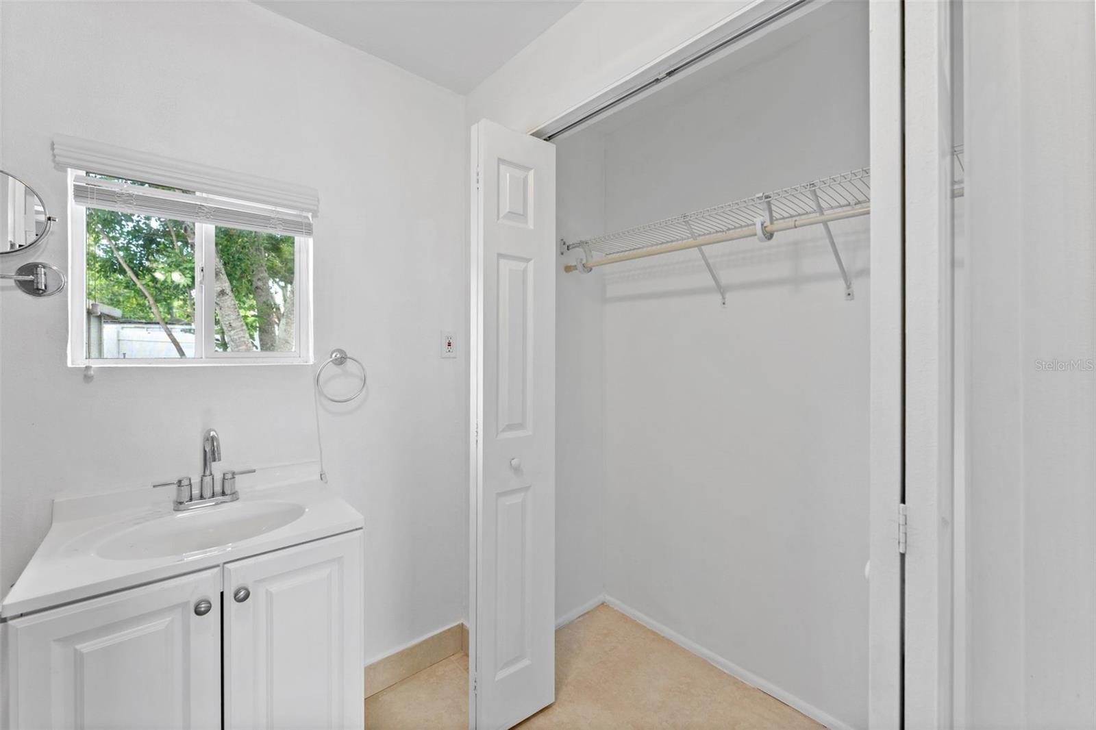 DISSTON GARDENS BLK G, LOT 1 - Residential Lease