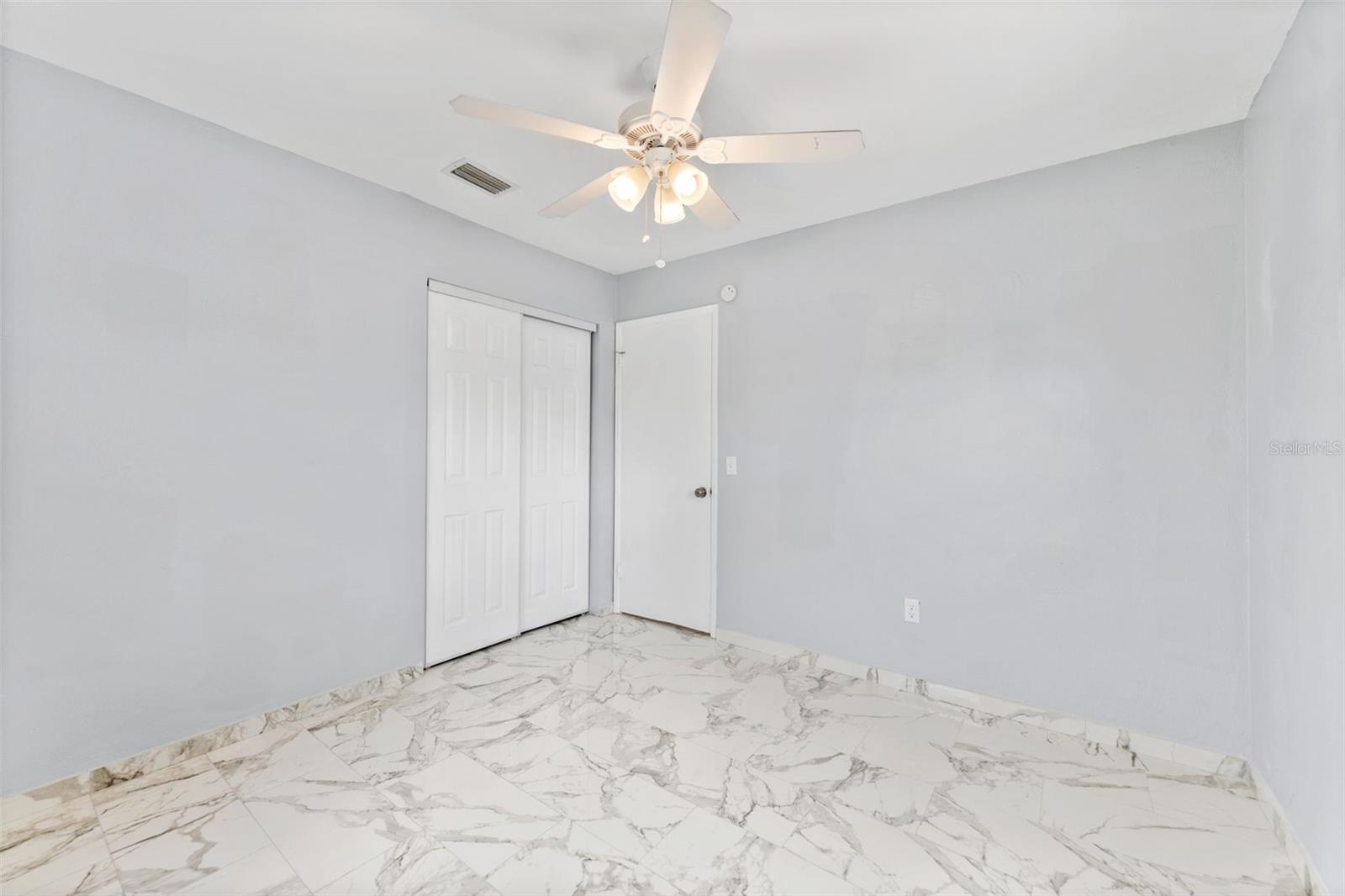 DISSTON GARDENS BLK G, LOT 1 - Residential Lease