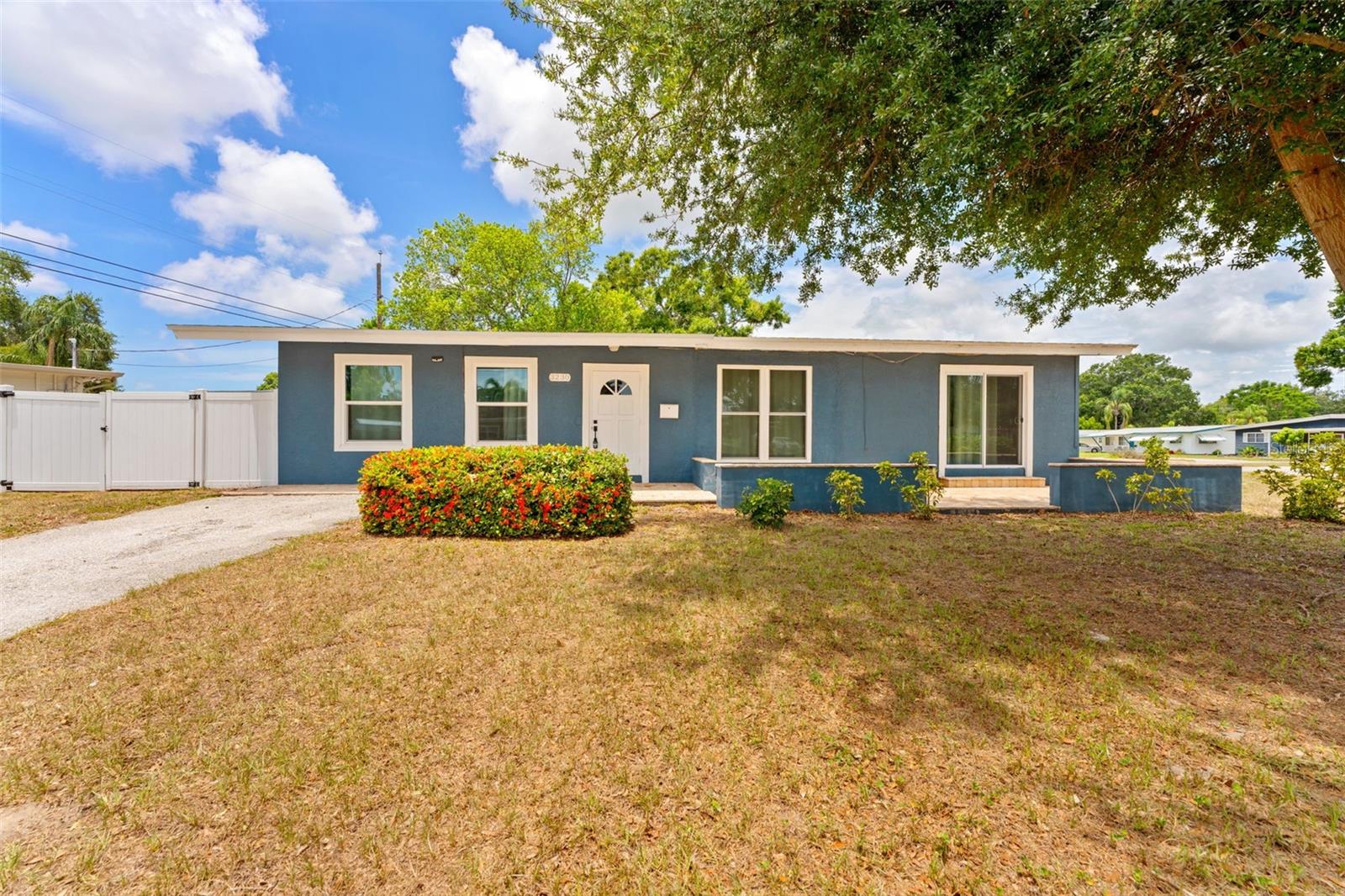 DISSTON GARDENS BLK G, LOT 1 - Residential Lease