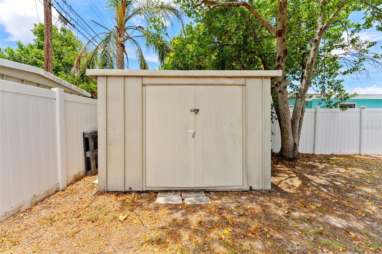 DISSTON GARDENS BLK G, LOT 1 - Residential Lease