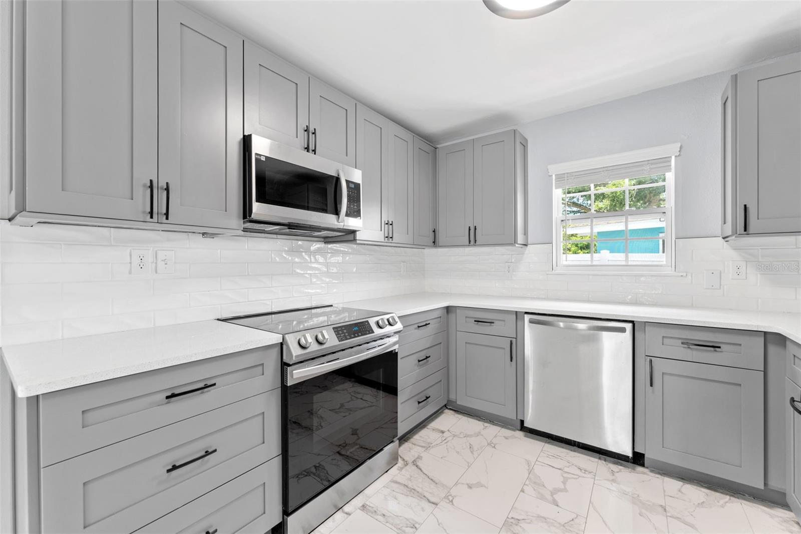 DISSTON GARDENS BLK G, LOT 1 - Residential Lease