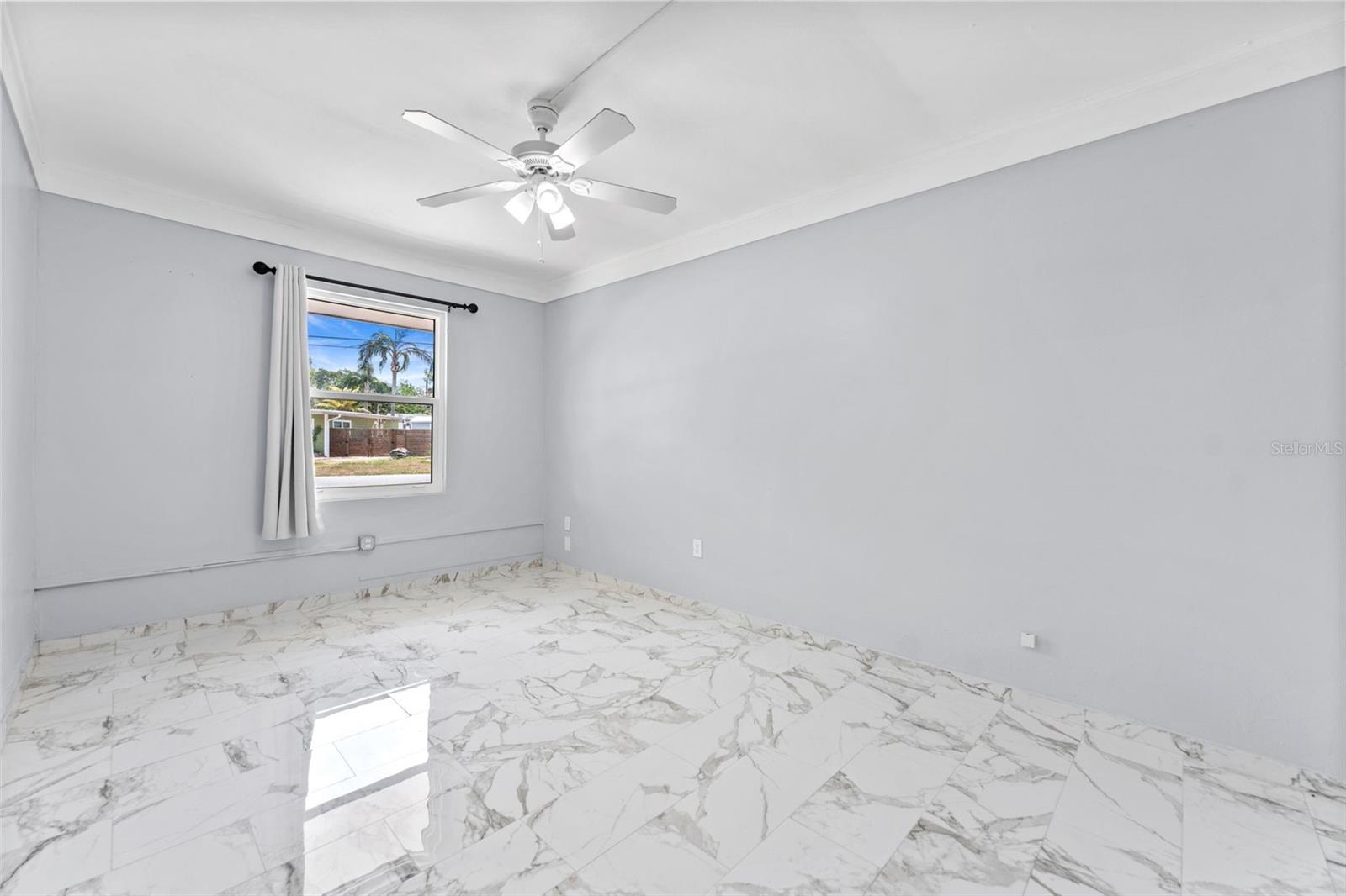 DISSTON GARDENS BLK G, LOT 1 - Residential Lease