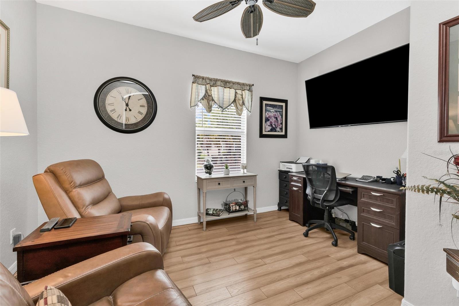 KINGS GATE PH 02 - Residential