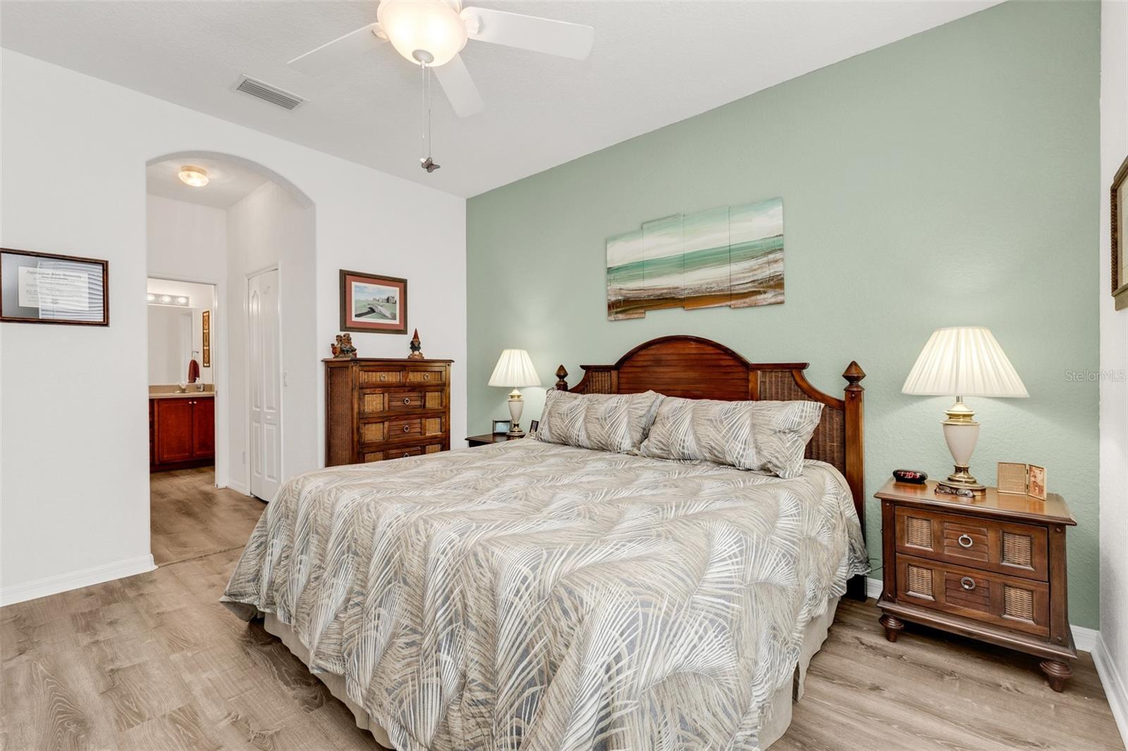 KINGS GATE PH 02 - Residential