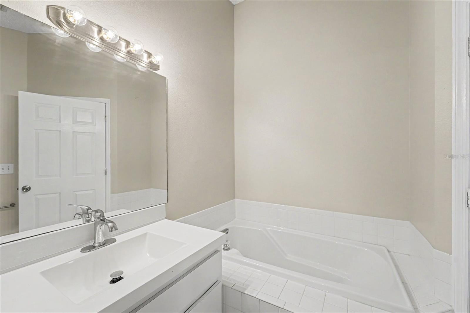 JASMINE TRAILS - Residential