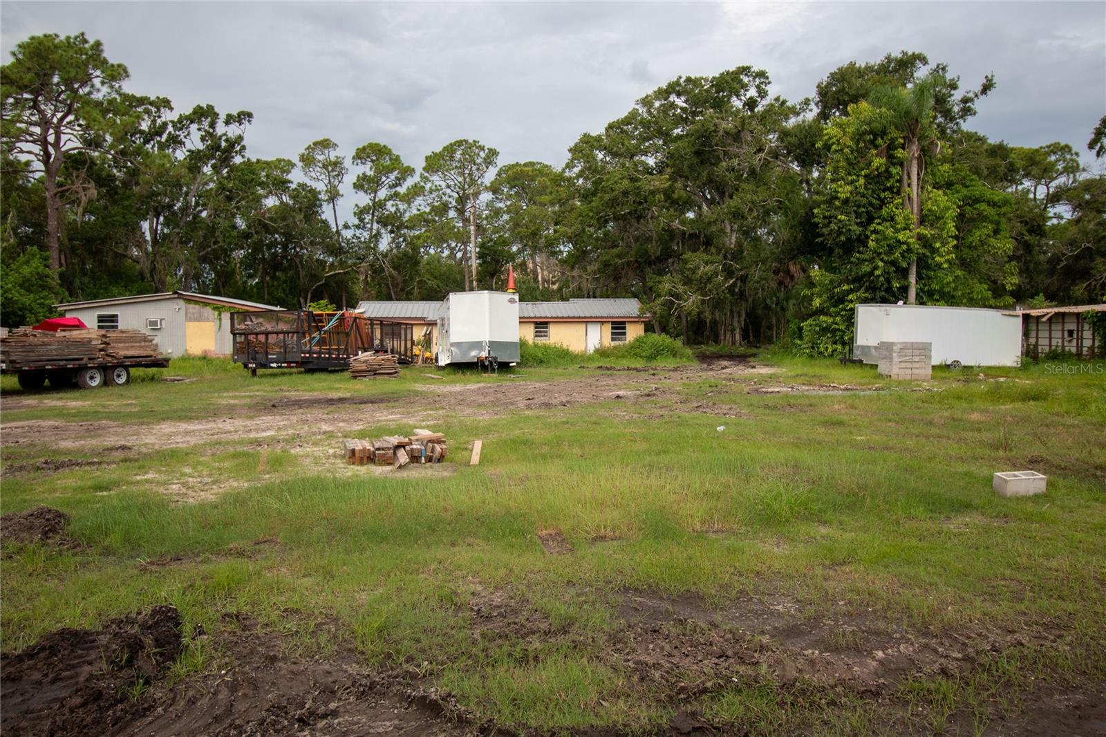 NORTH SARASOTA - Commercial Sale