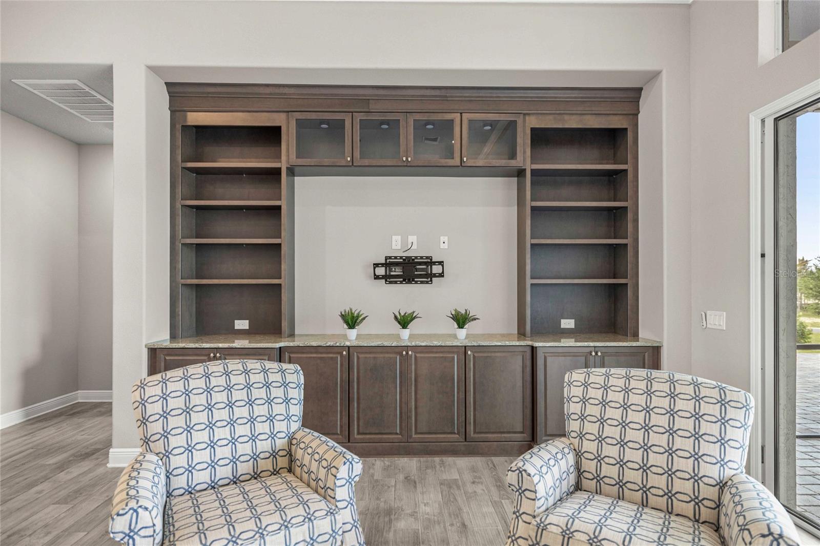 CITRUS HILL - TERRA VISTA - ROBERTS RDG - Residential