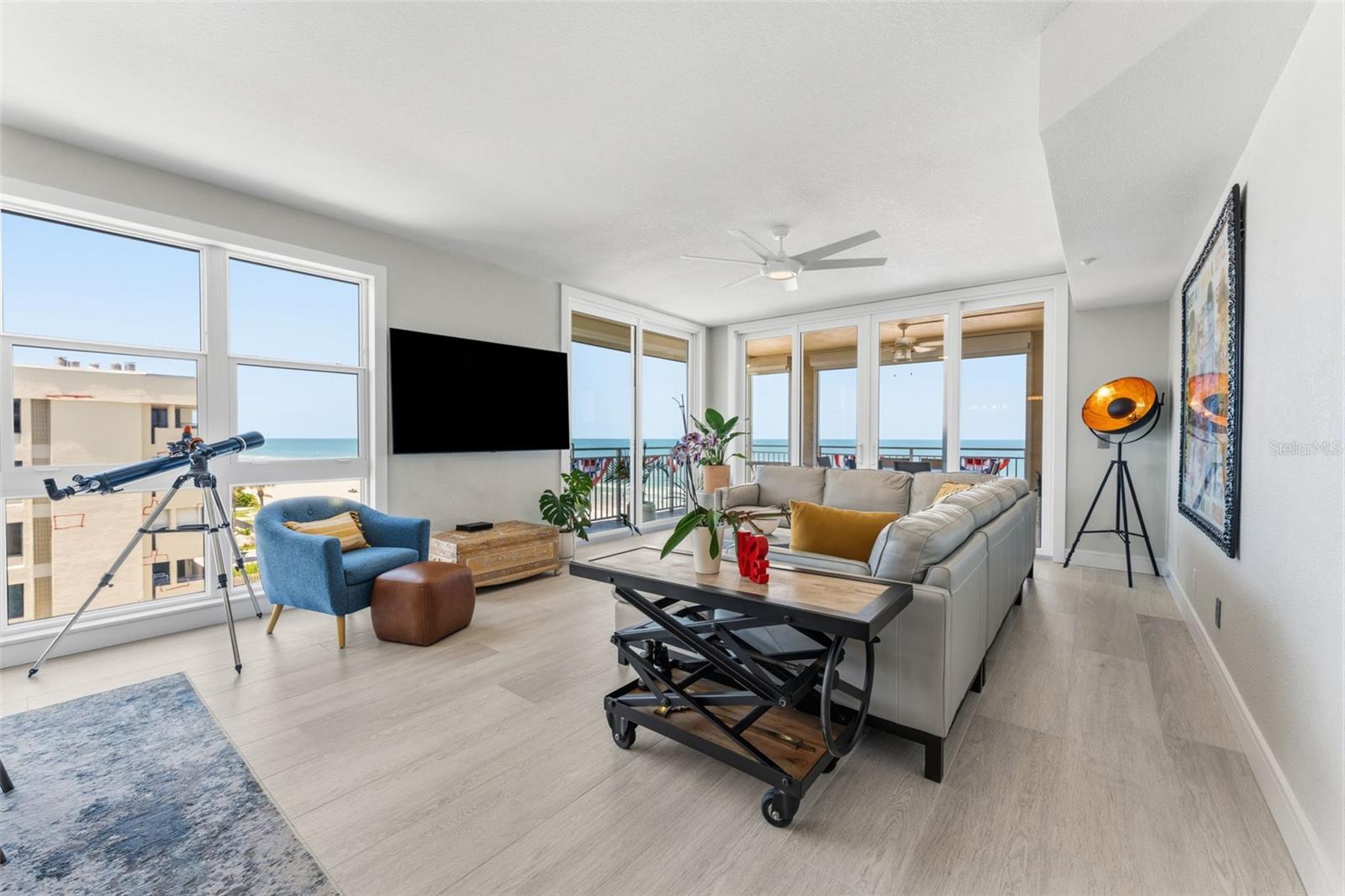 CHEZ SOLEIL CONDO - Residential