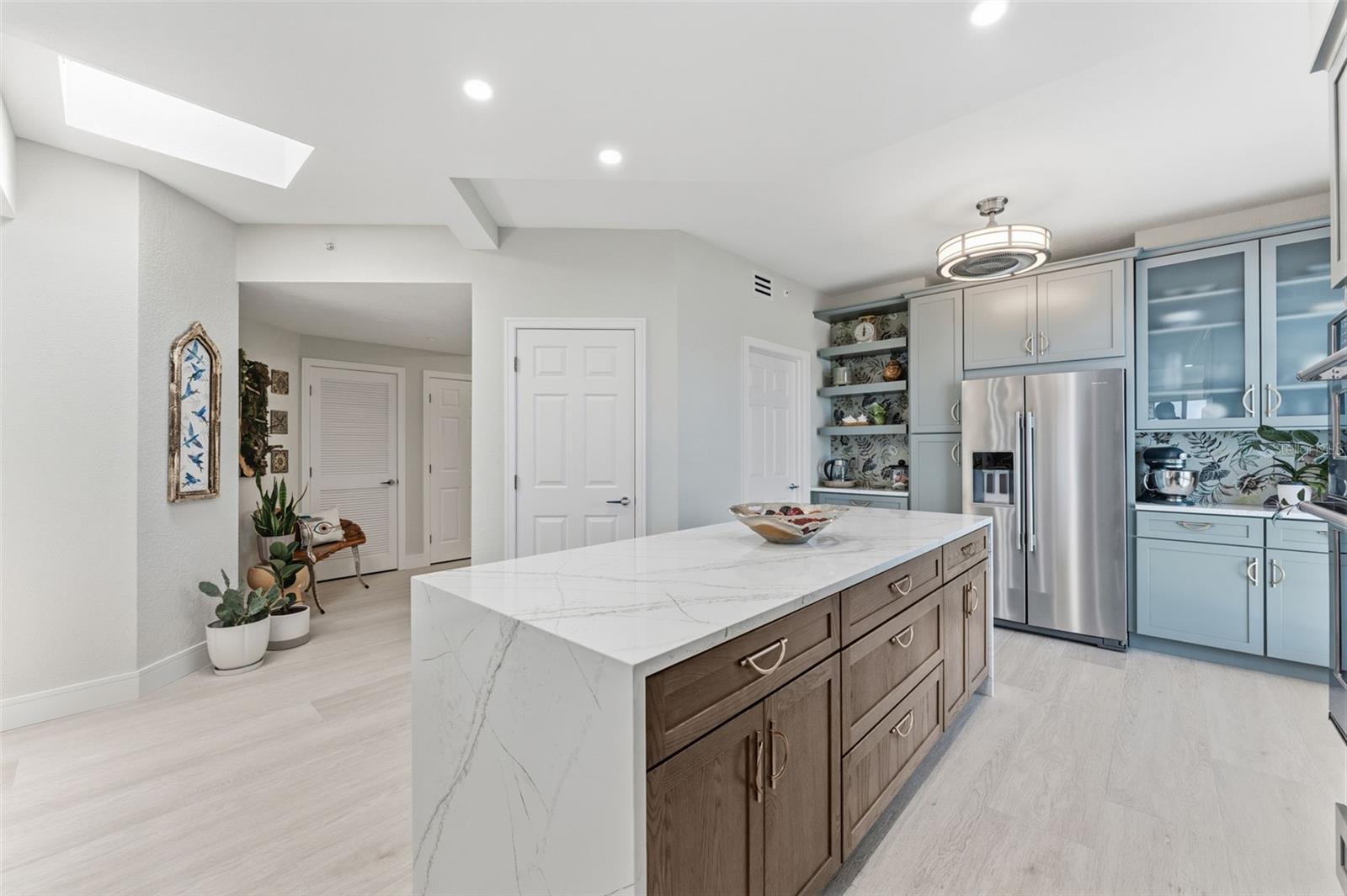 CHEZ SOLEIL CONDO - Residential
