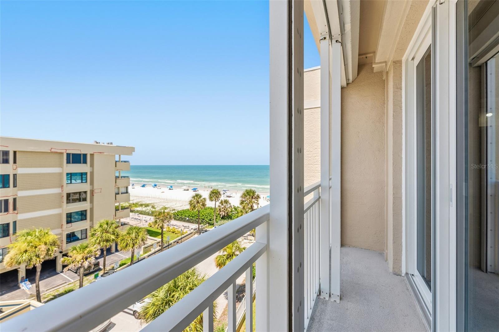 CHEZ SOLEIL CONDO - Residential