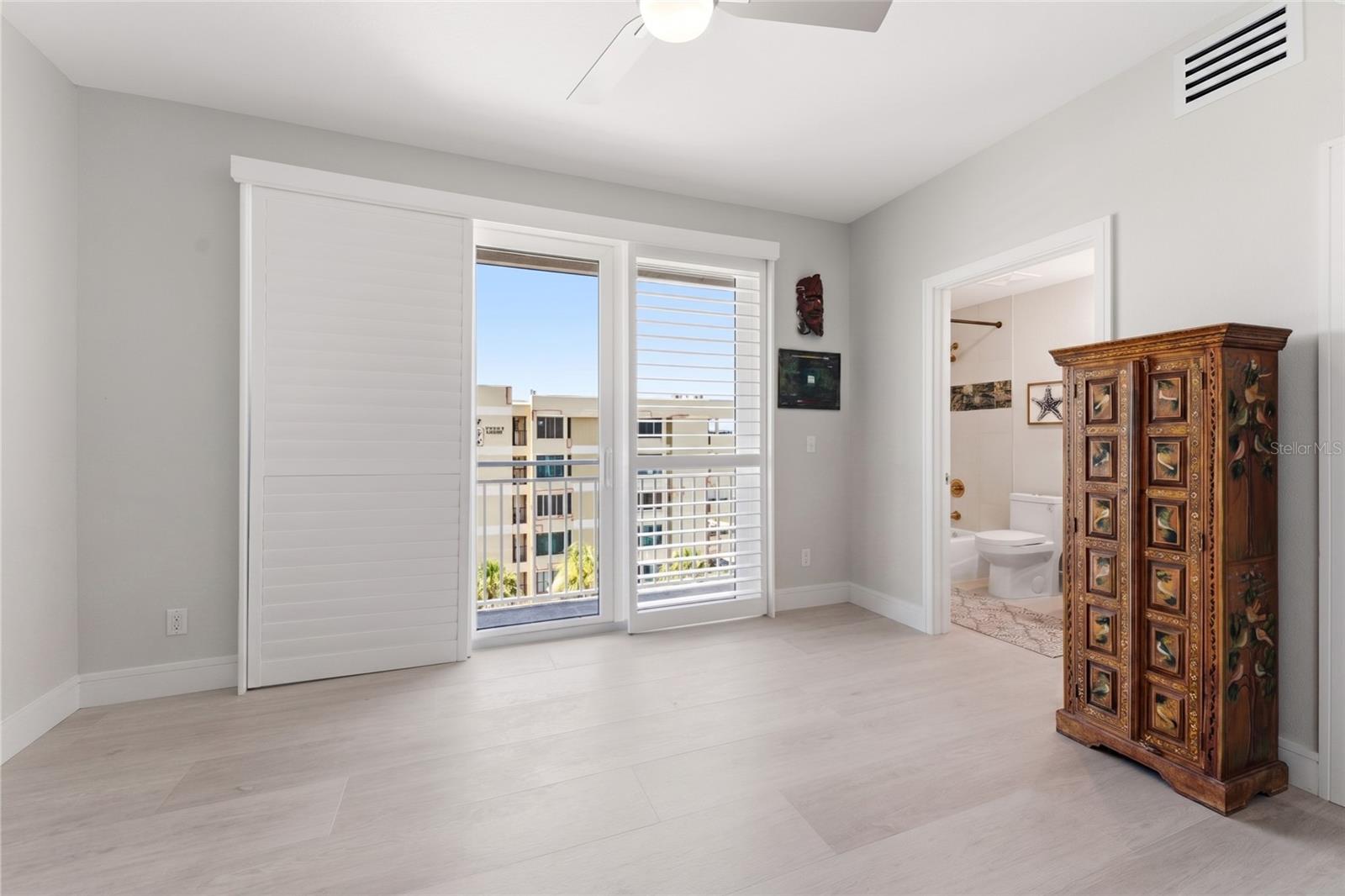 CHEZ SOLEIL CONDO - Residential
