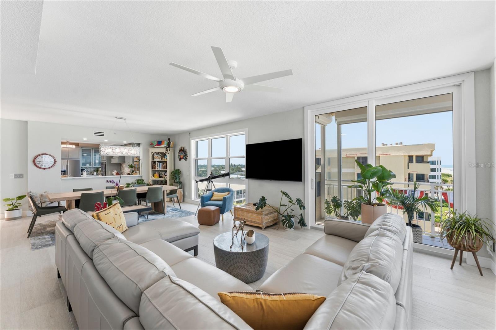 CHEZ SOLEIL CONDO - Residential
