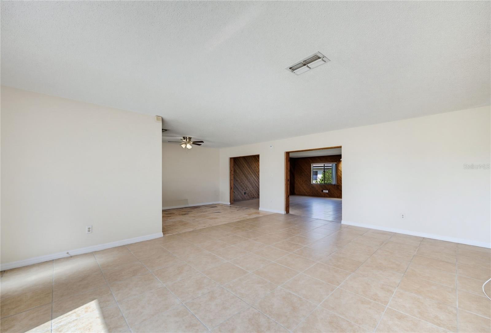 GREEN BRIAR VLG - Residential