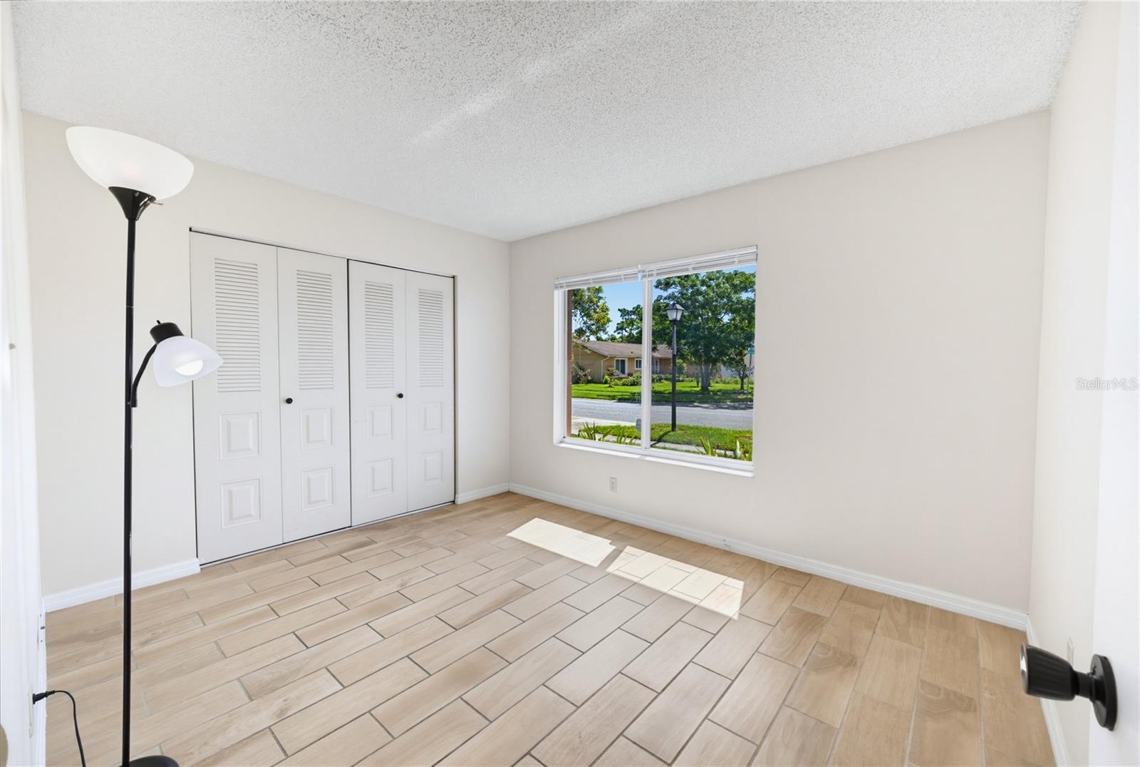 GREEN BRIAR VLG - Residential