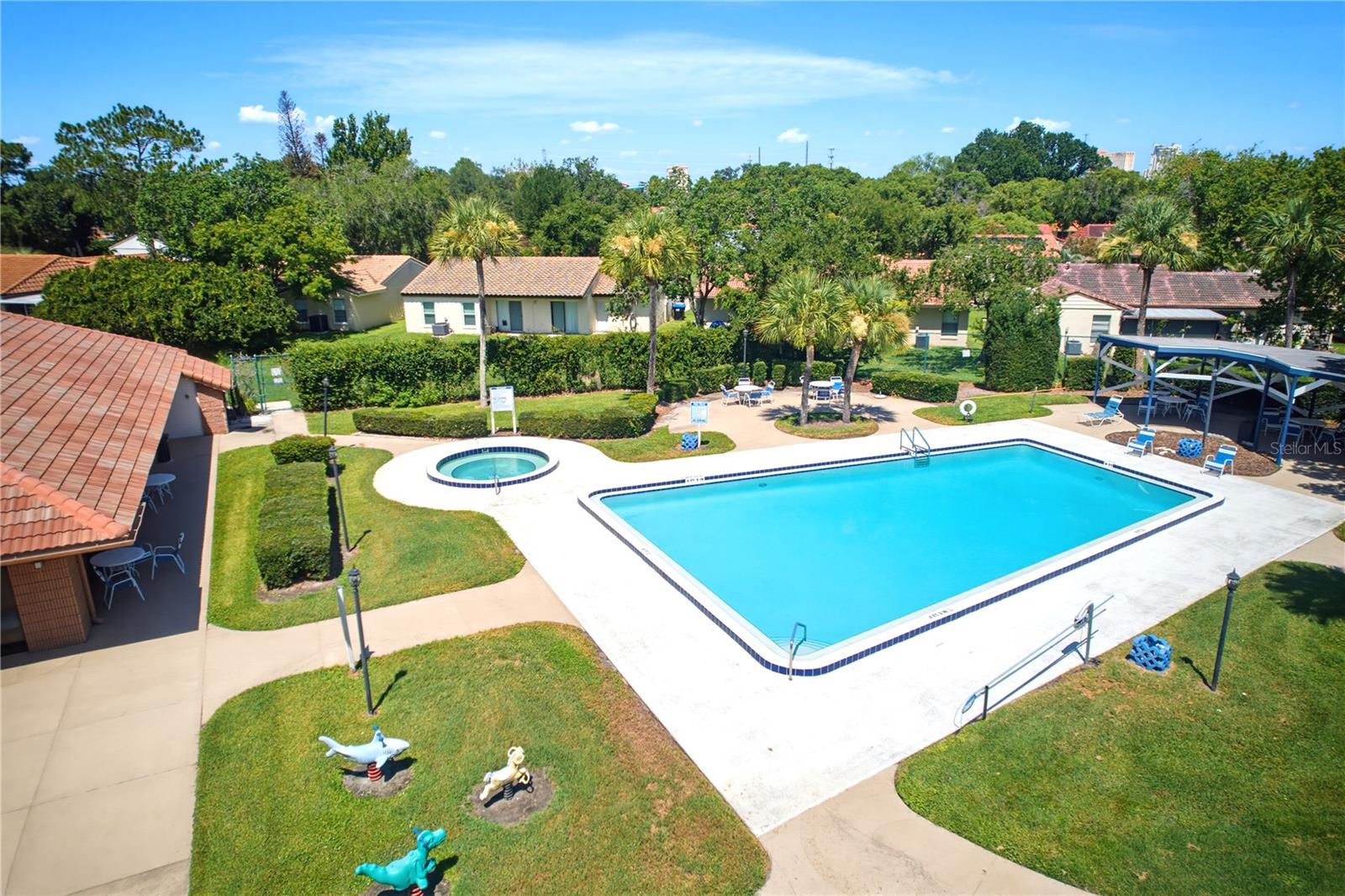 GREEN BRIAR VLG - Residential