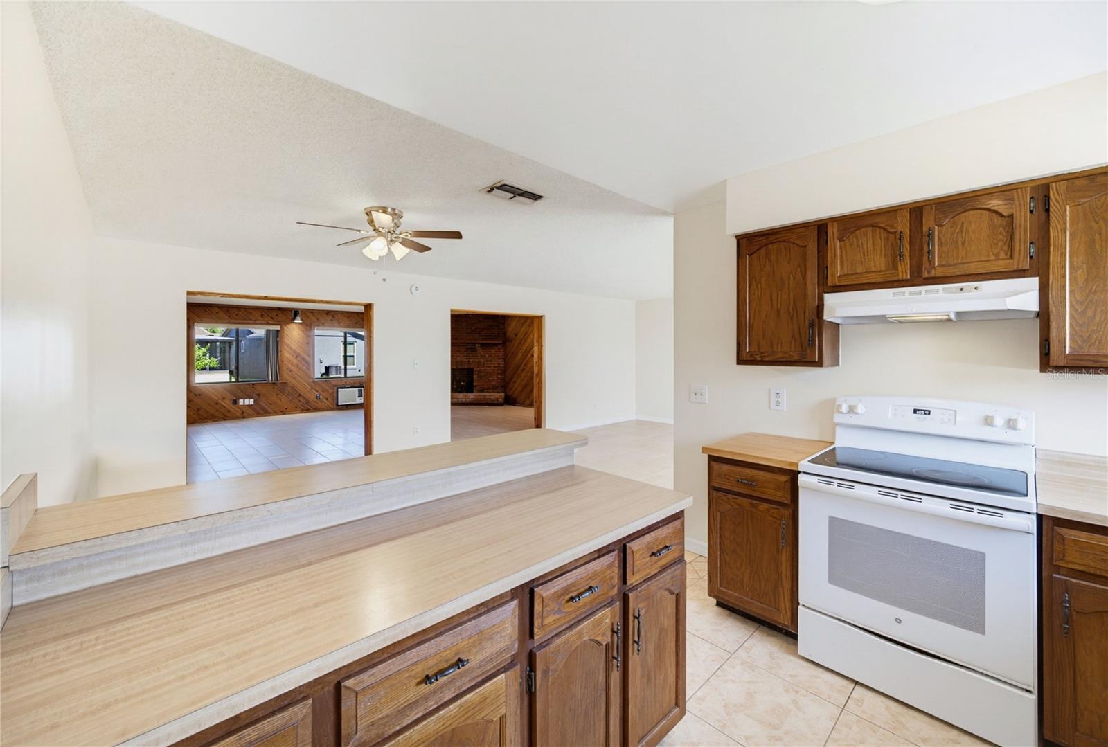 GREEN BRIAR VLG - Residential