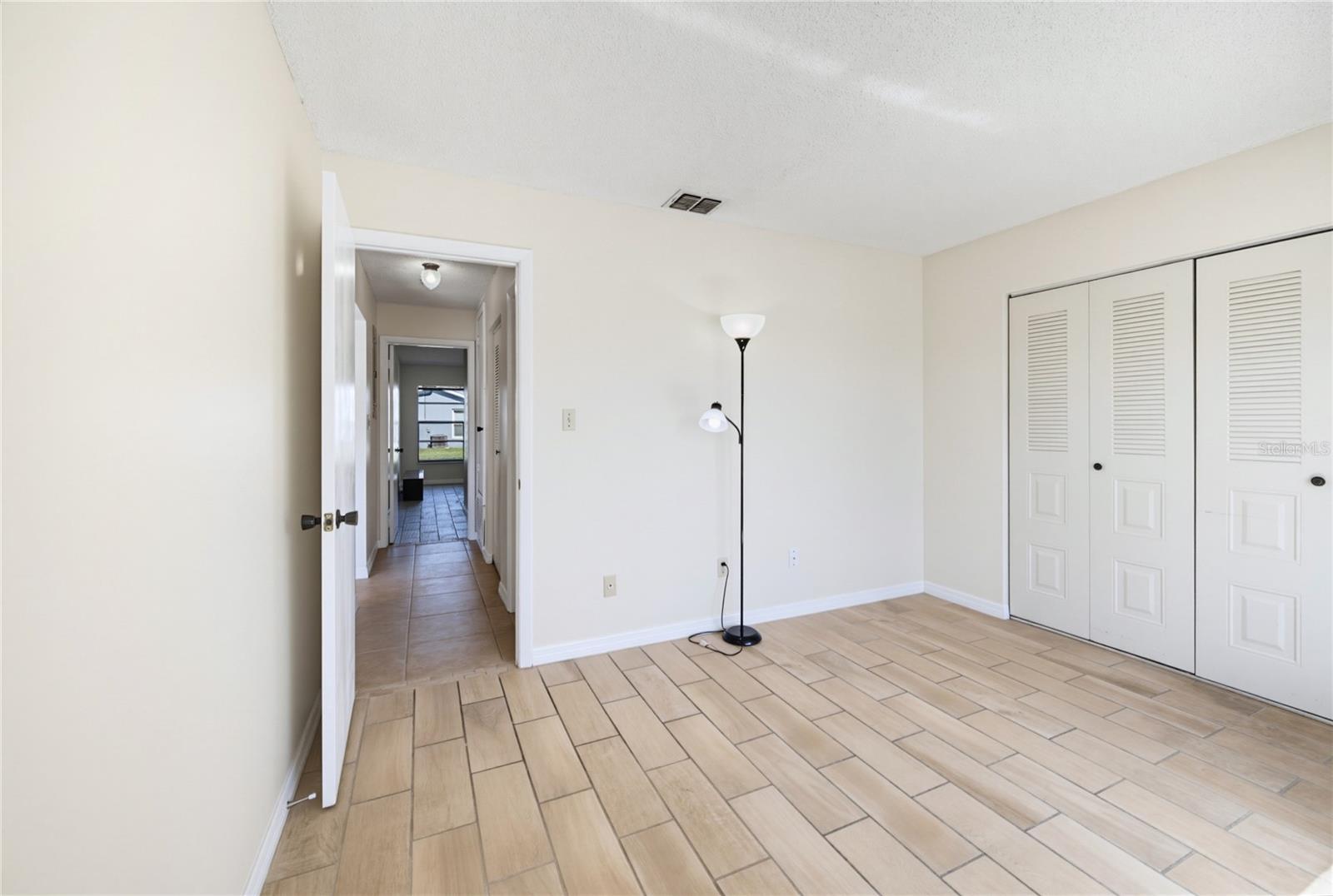 GREEN BRIAR VLG - Residential