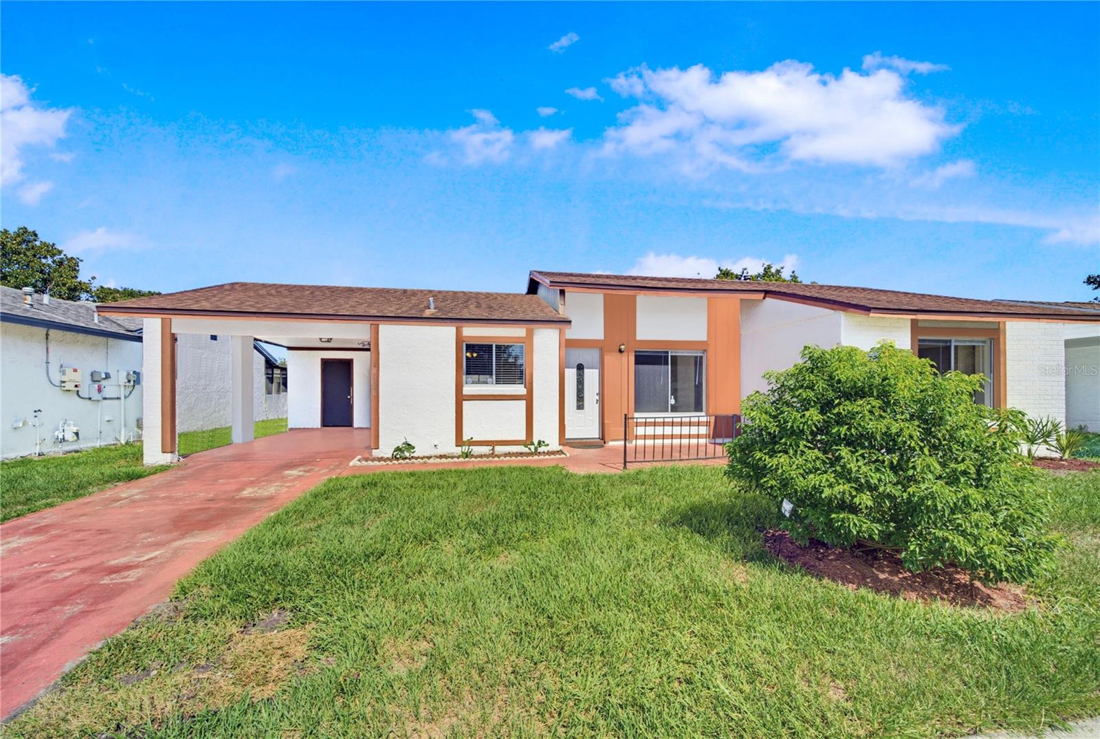 GREEN BRIAR VLG - Residential