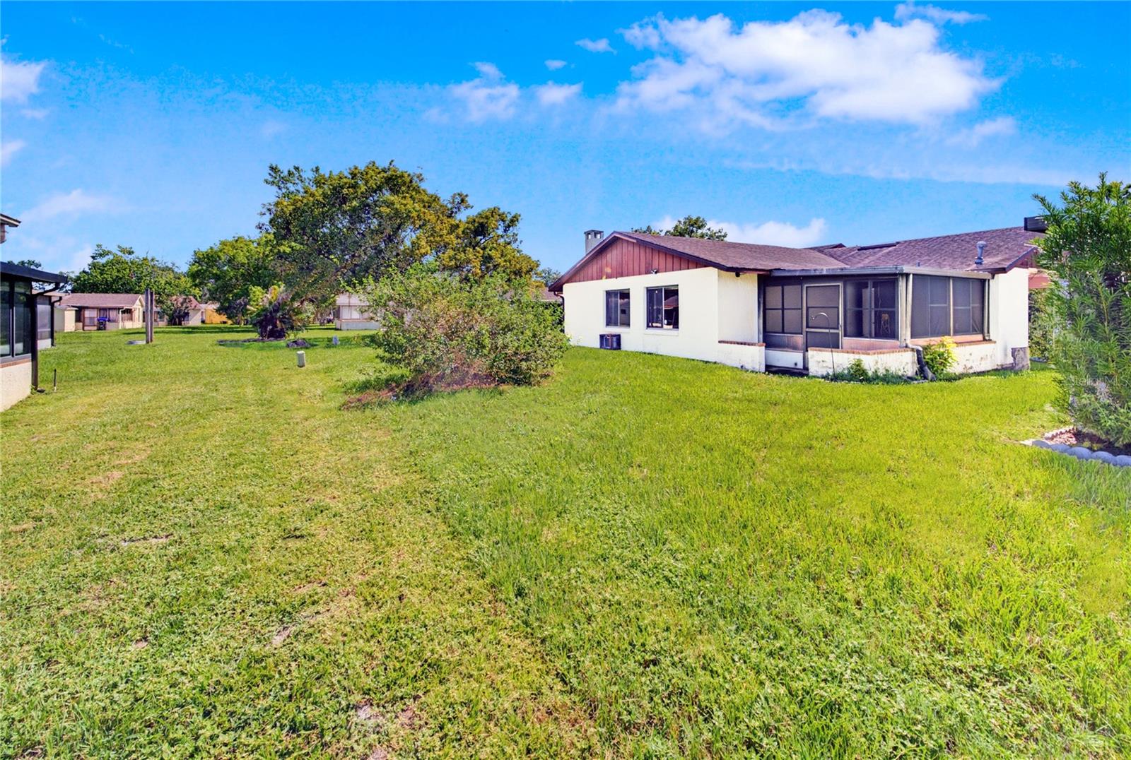 GREEN BRIAR VLG - Residential