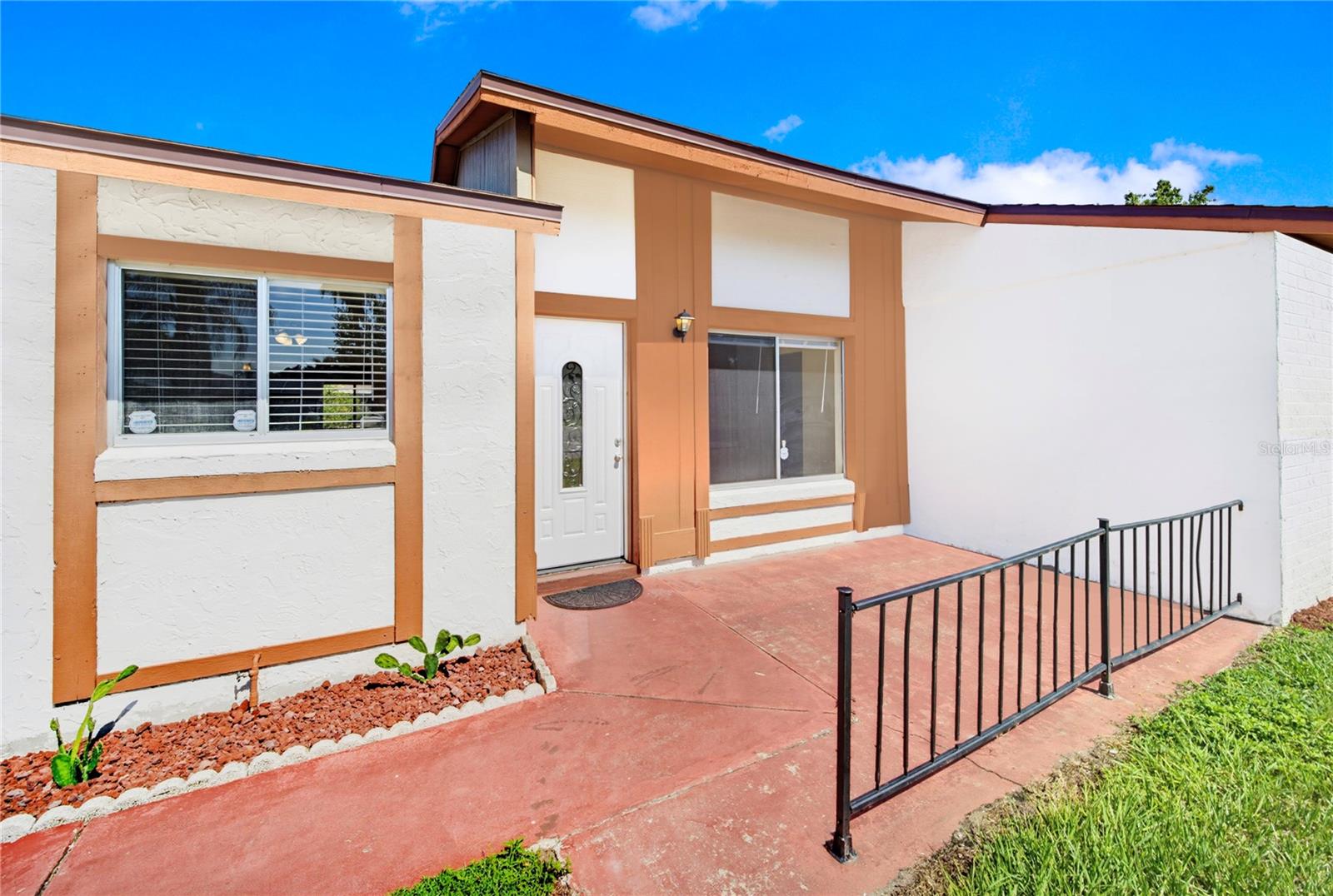 GREEN BRIAR VLG - Residential