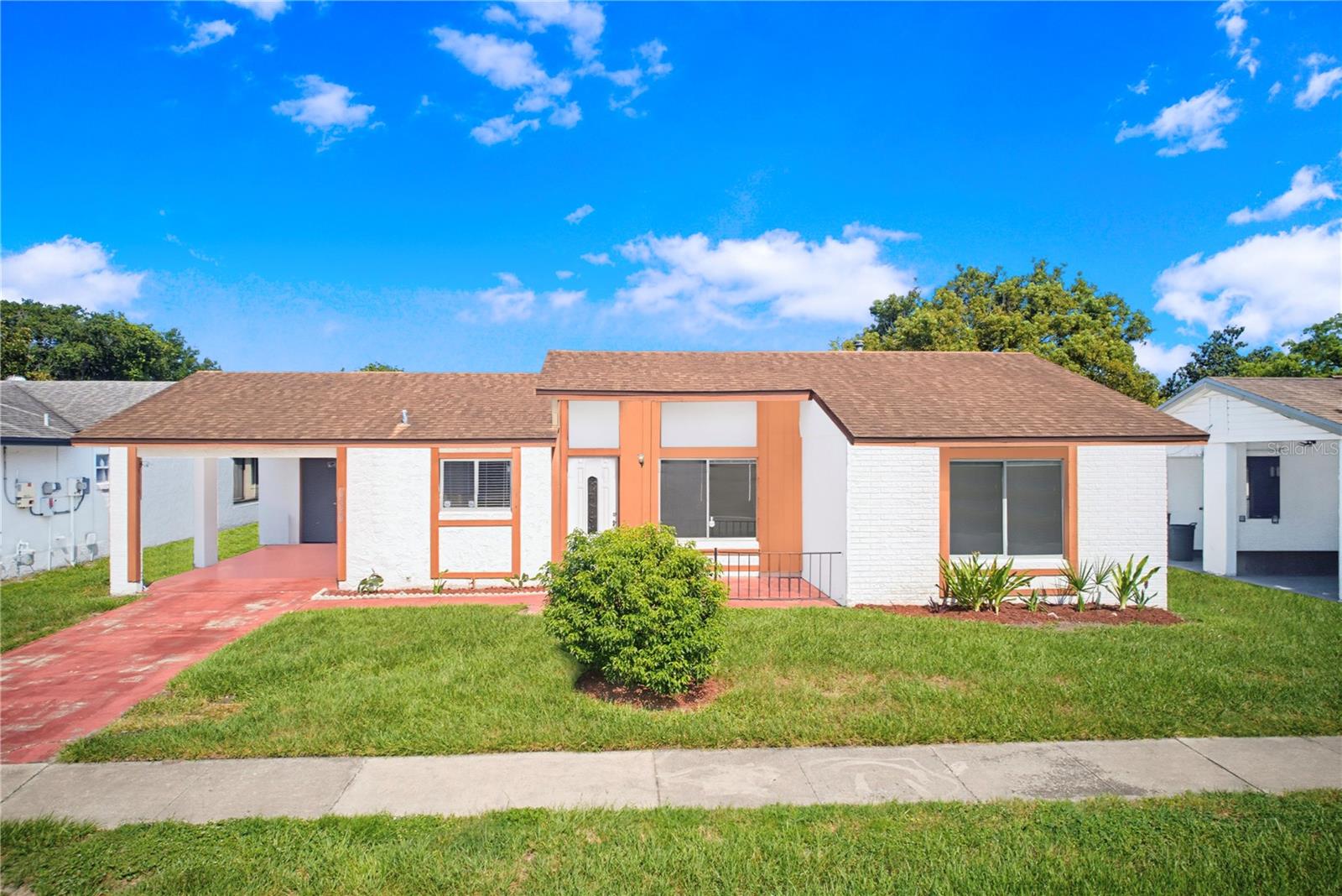 GREEN BRIAR VLG - Residential