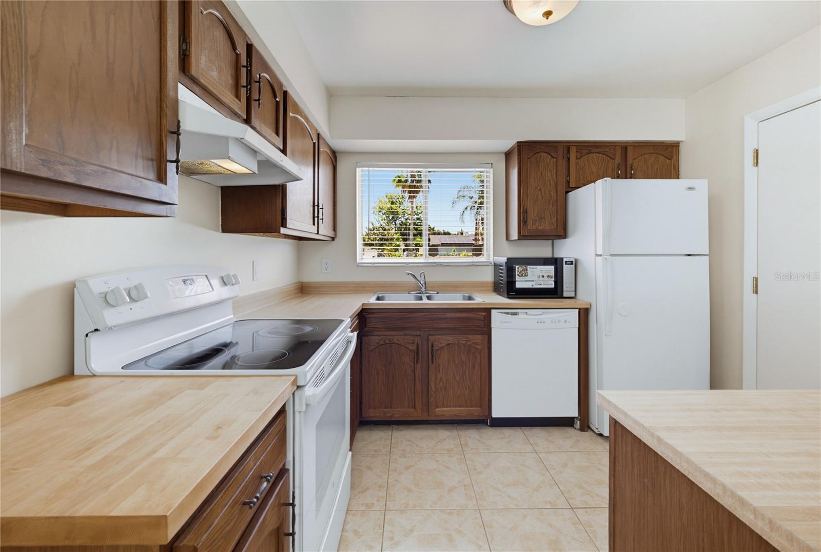 GREEN BRIAR VLG - Residential