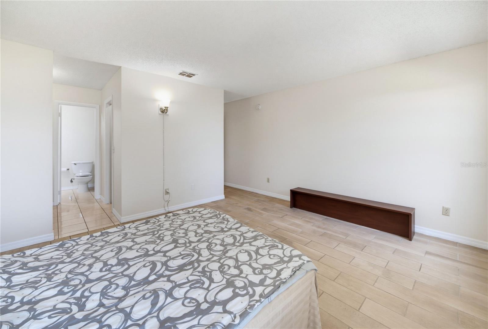 GREEN BRIAR VLG - Residential