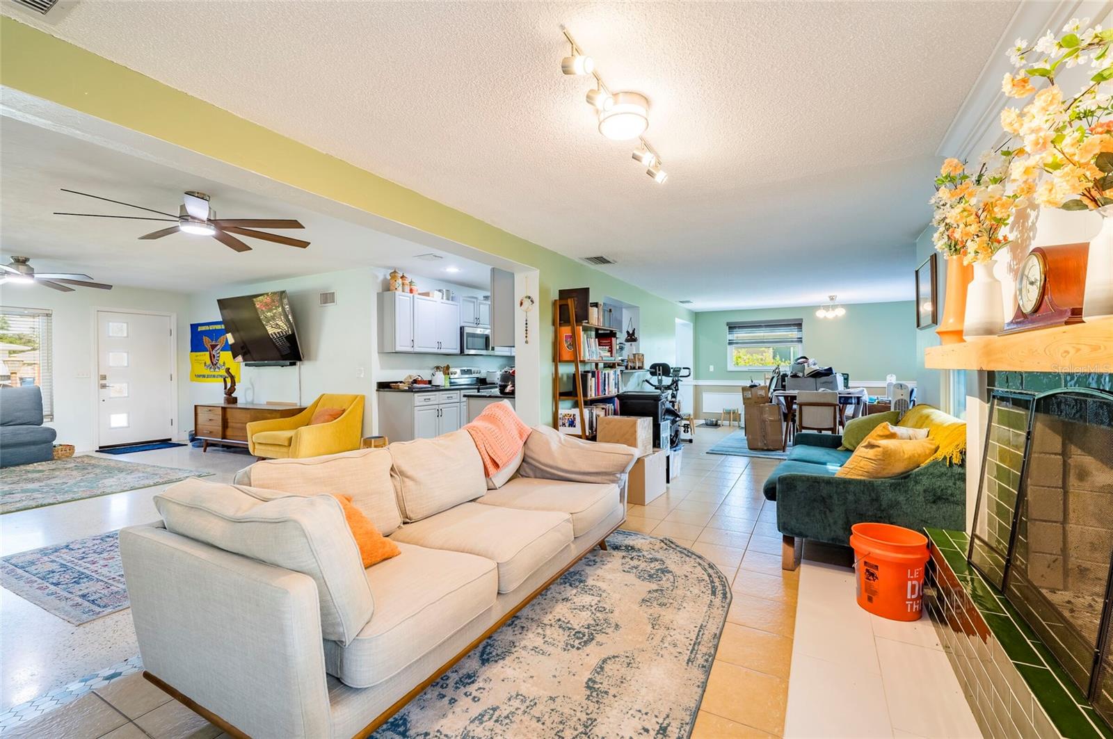 SKYCREST UNIT TEN - Residential