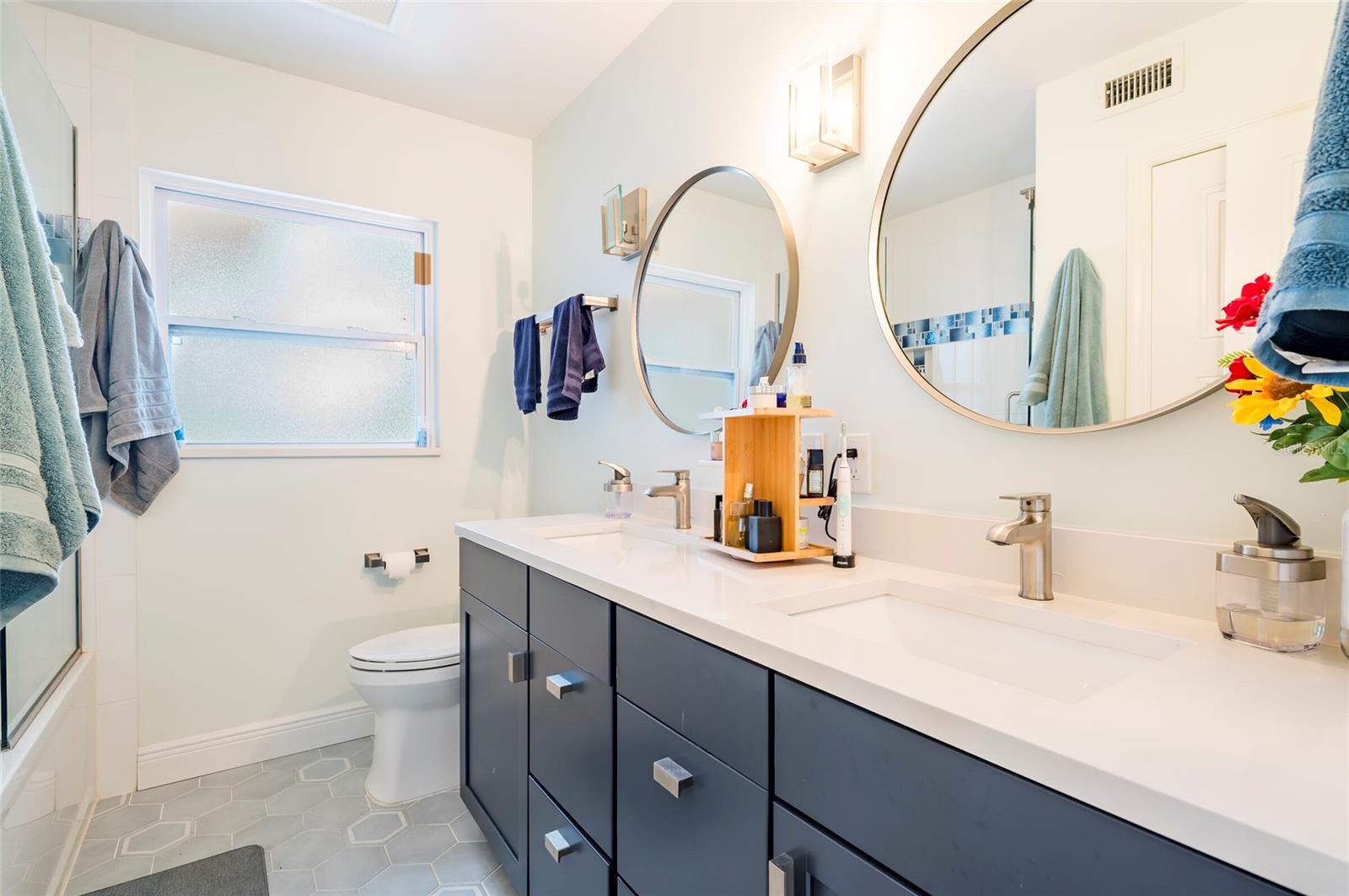 SKYCREST UNIT TEN - Residential