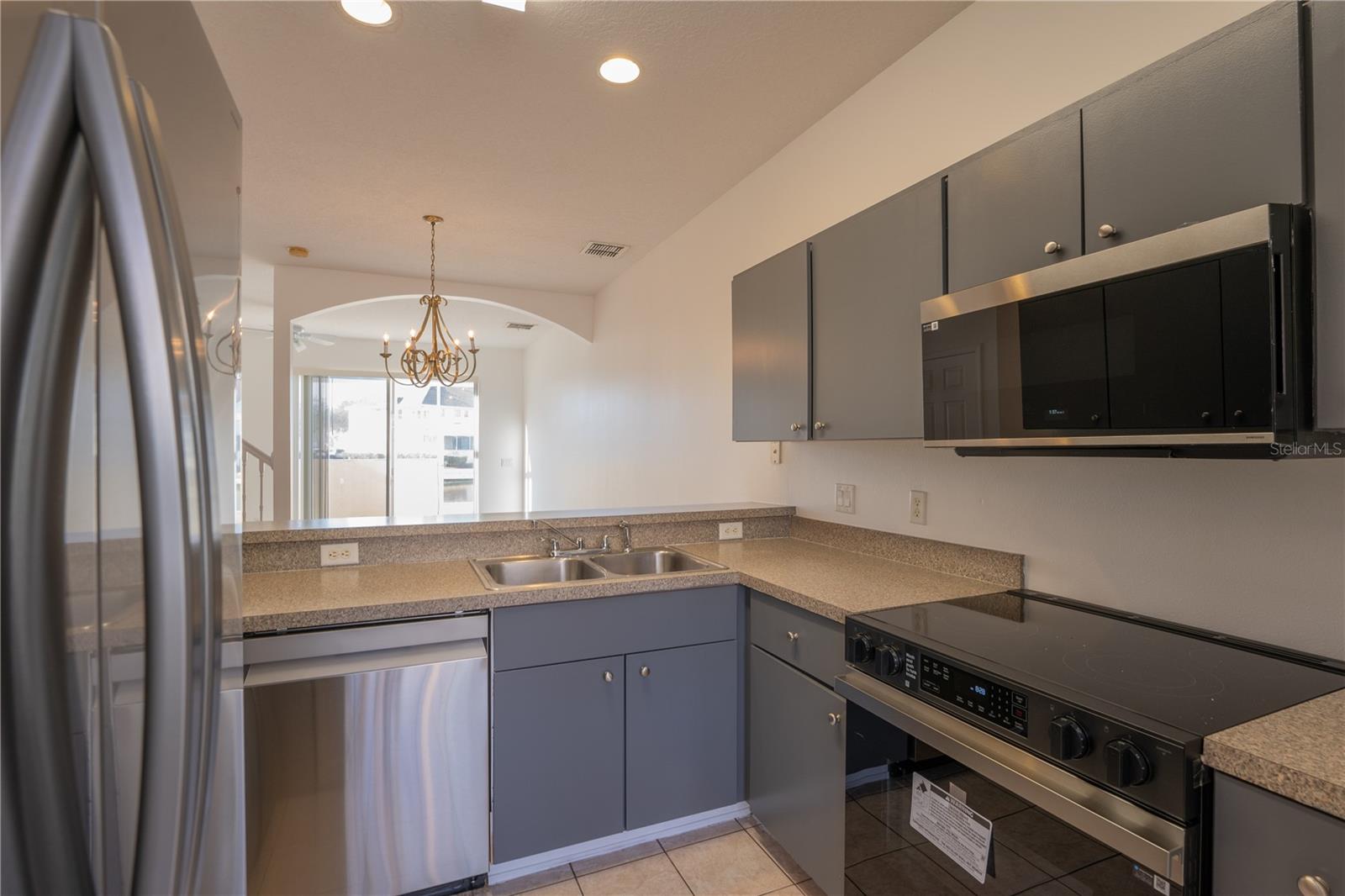 FIESTA KEY - Residential Lease
