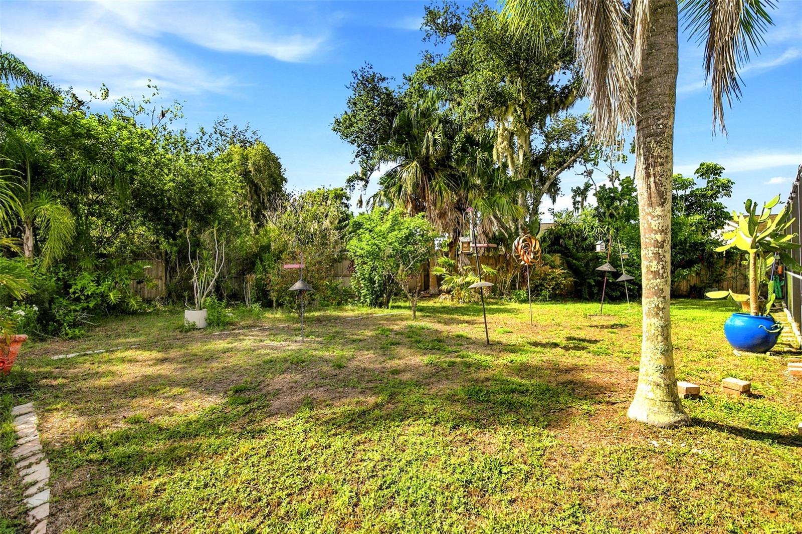 MAPLE LAKES - Residential