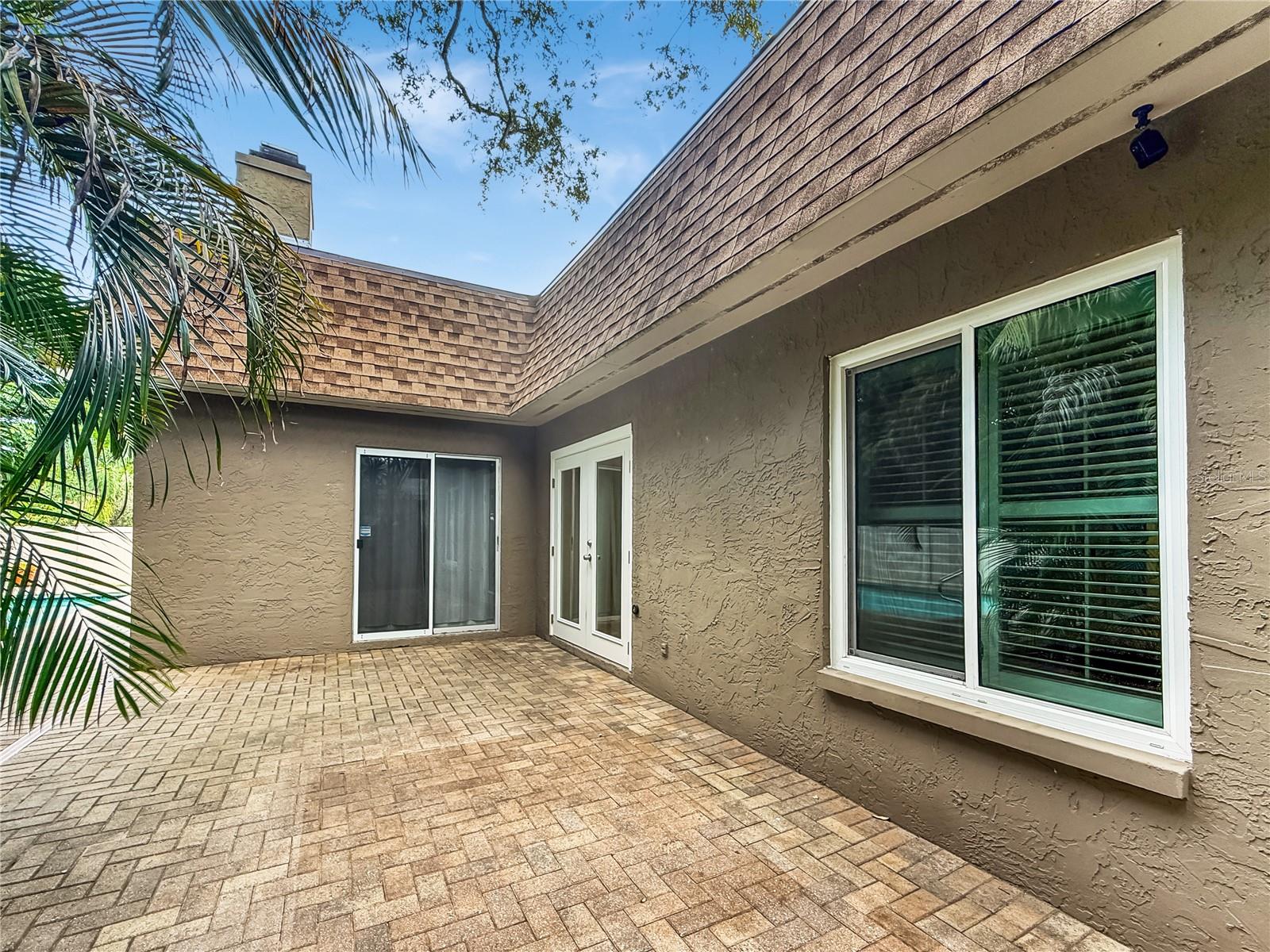 SPANISH OAKS - Residential