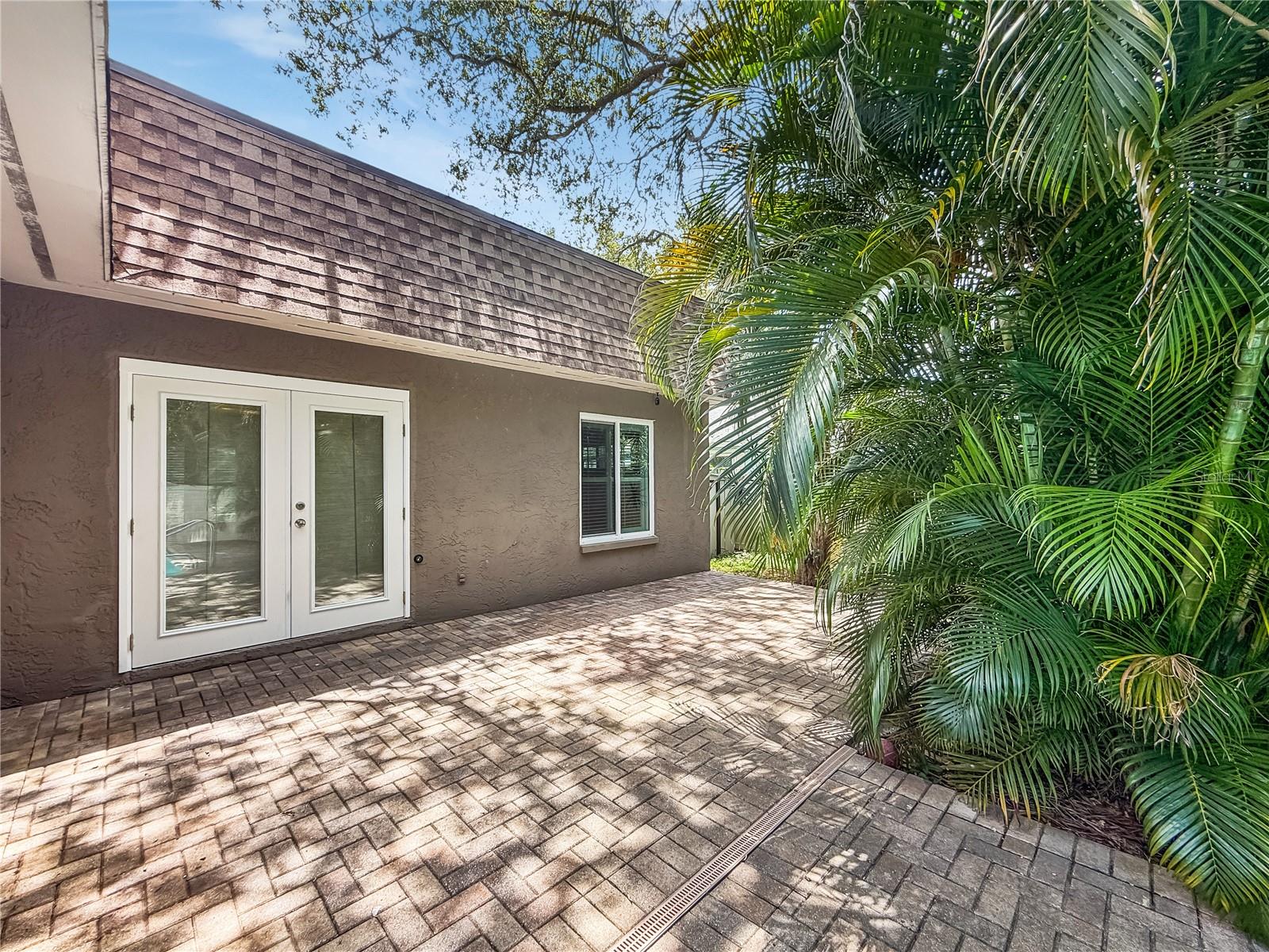 SPANISH OAKS - Residential