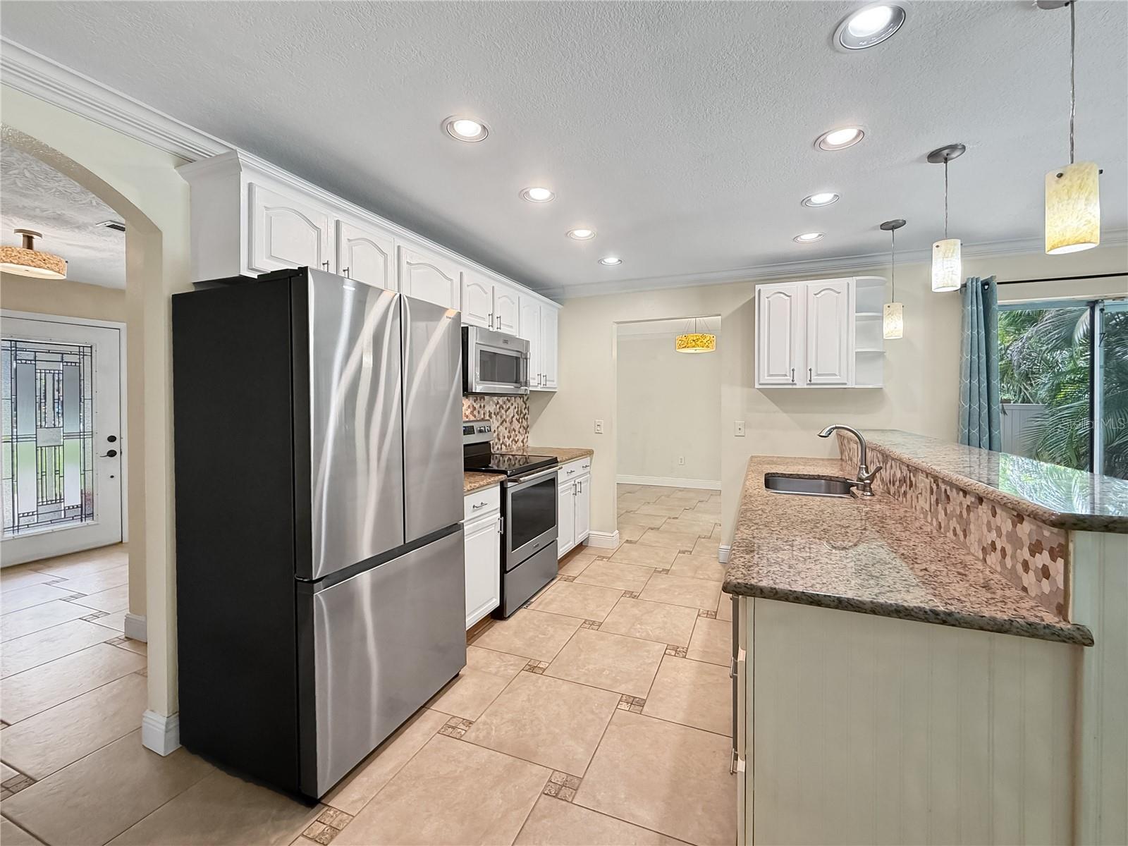 SPANISH OAKS - Residential