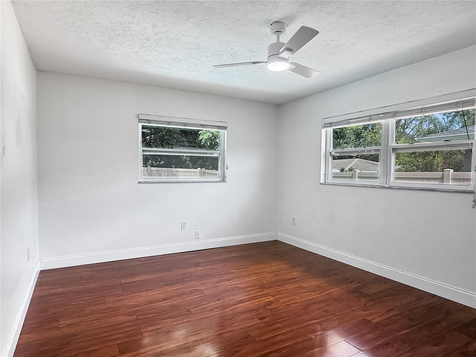 SPANISH OAKS - Residential
