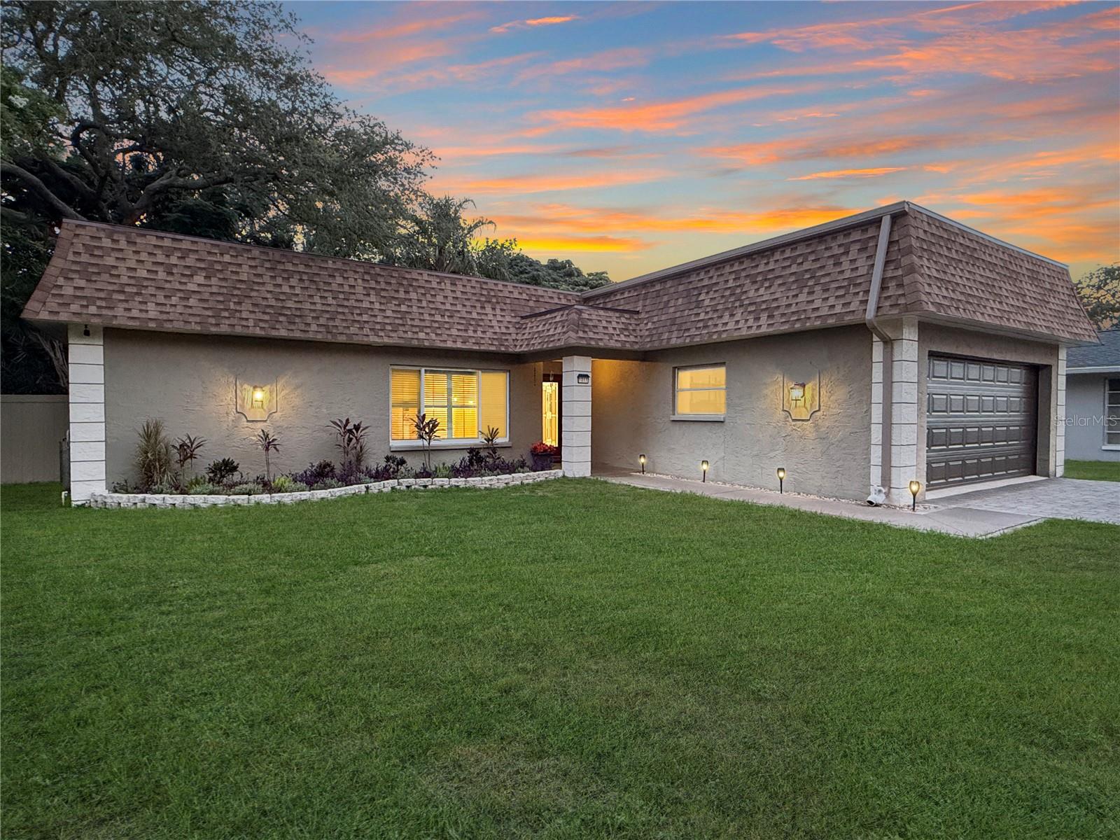 SPANISH OAKS - Residential