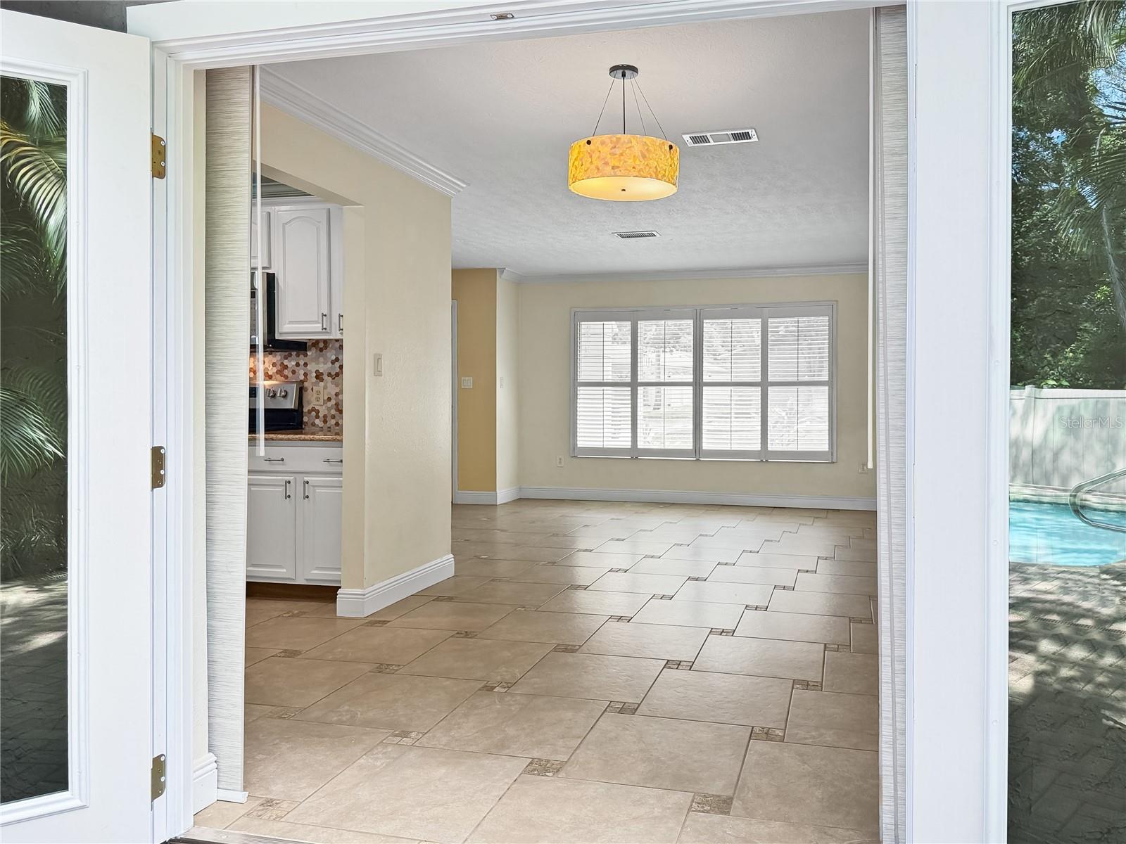 SPANISH OAKS - Residential