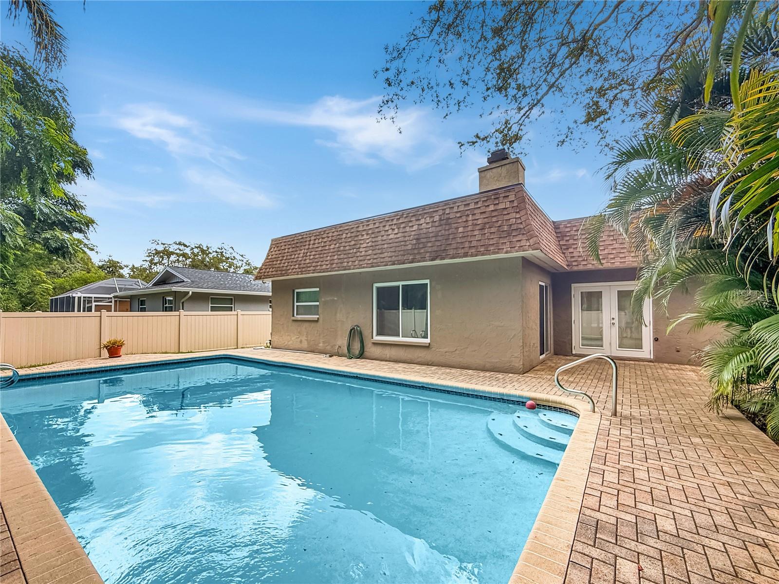 SPANISH OAKS - Residential