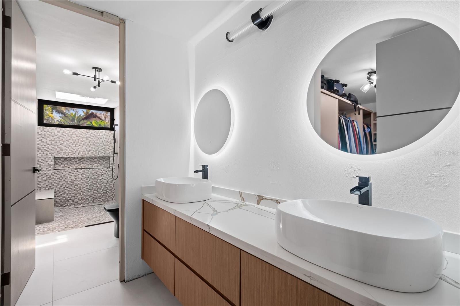 LA COLINA - Residential Lease
