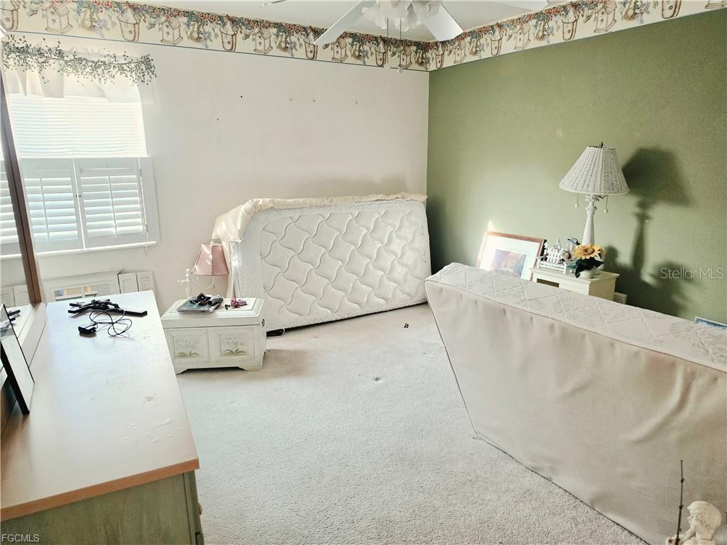 REGENCY CONDO - Residential