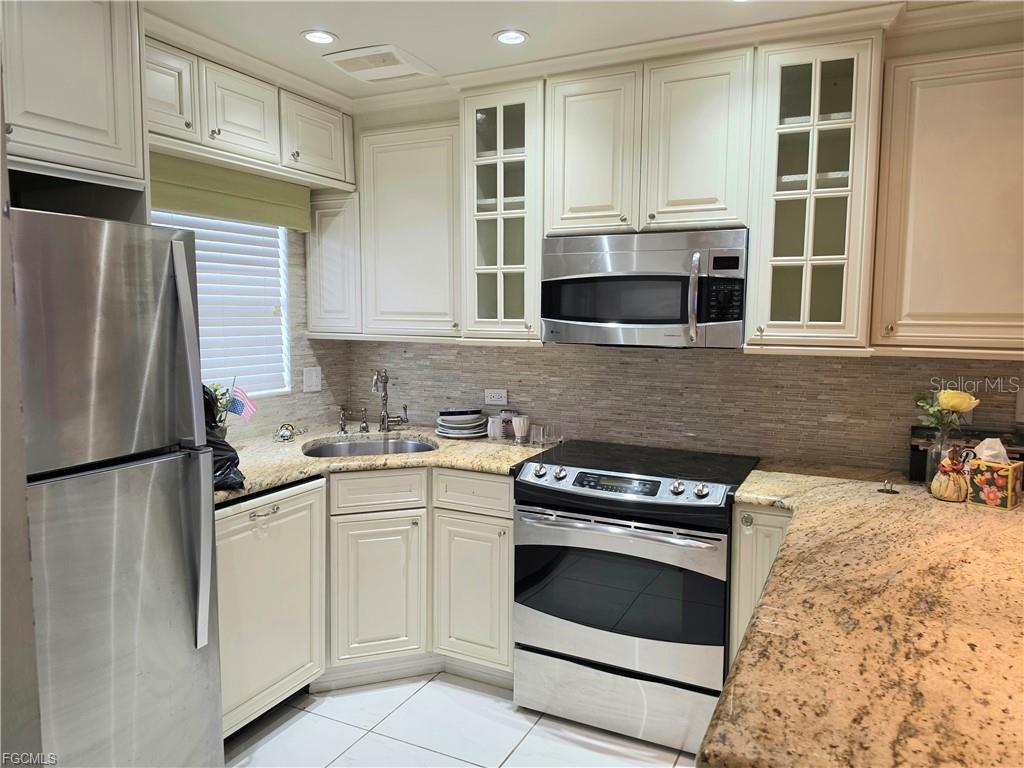 REGENCY CONDO - Residential