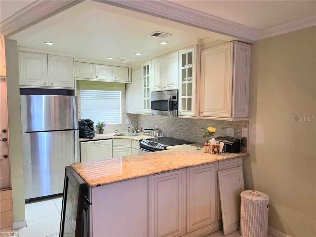 REGENCY CONDO - Residential