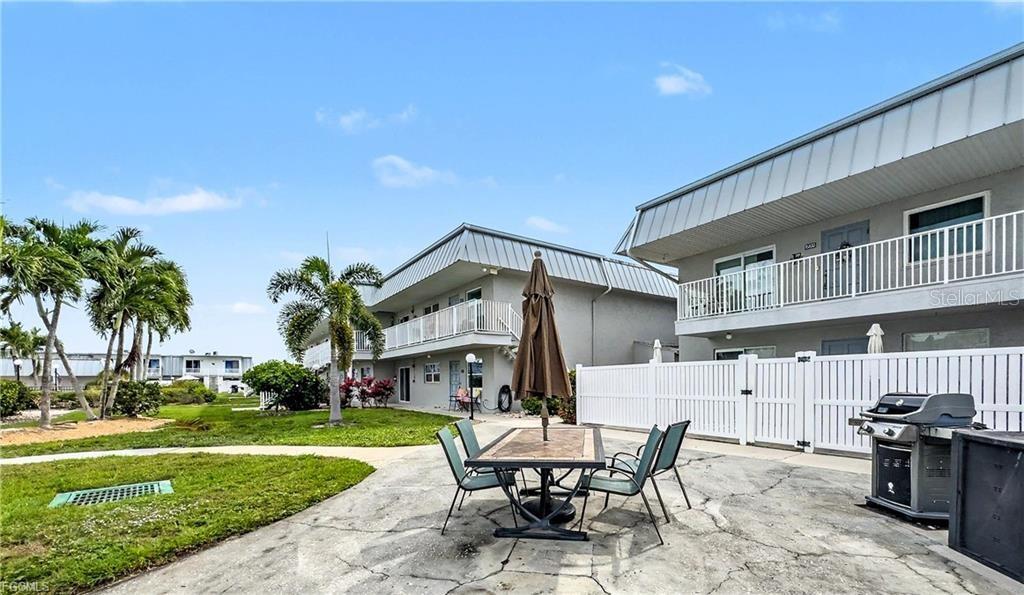 REGENCY CONDO - Residential