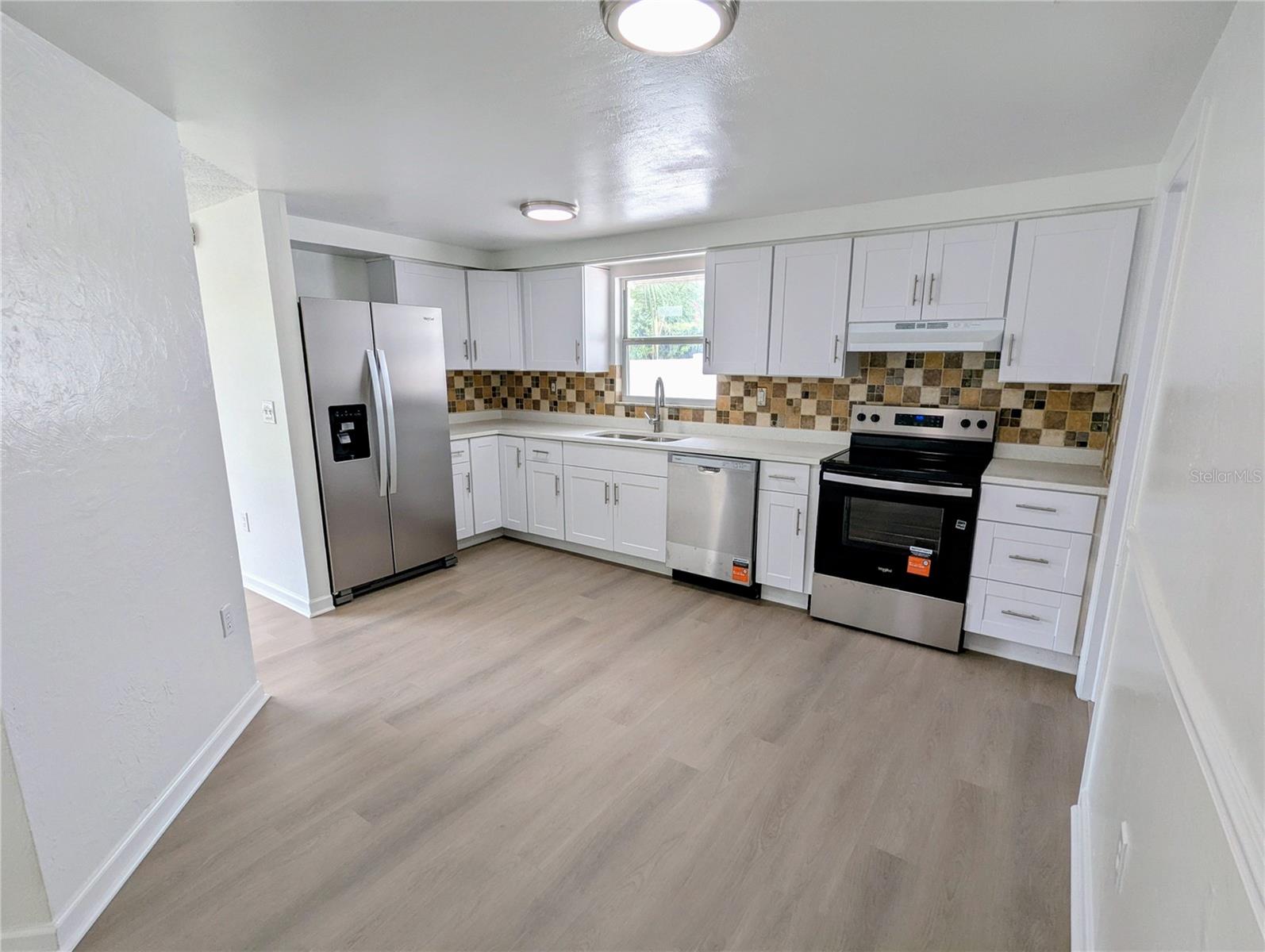 LELLMAN HEIGHTS 3RD SEC - Residential